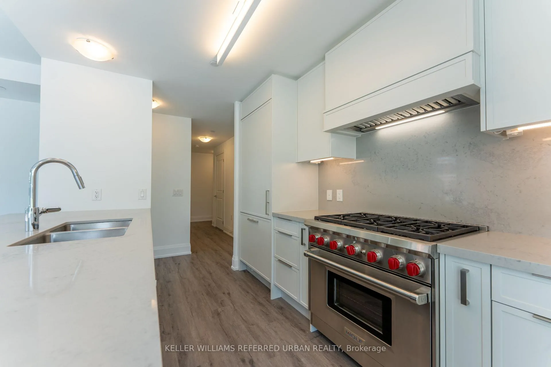 Photo 6 of Unit 309, 1700 Avenue Road, Toronto, Bedford Park-Nortown — HOMEH