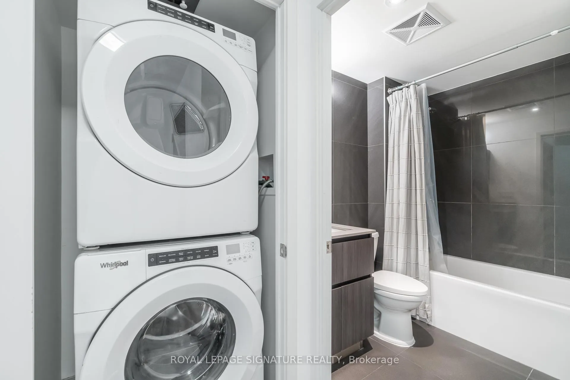 Photo 6 of Unit 715, 15 Baseball Place, Toronto, South Riverdale — HOMEH