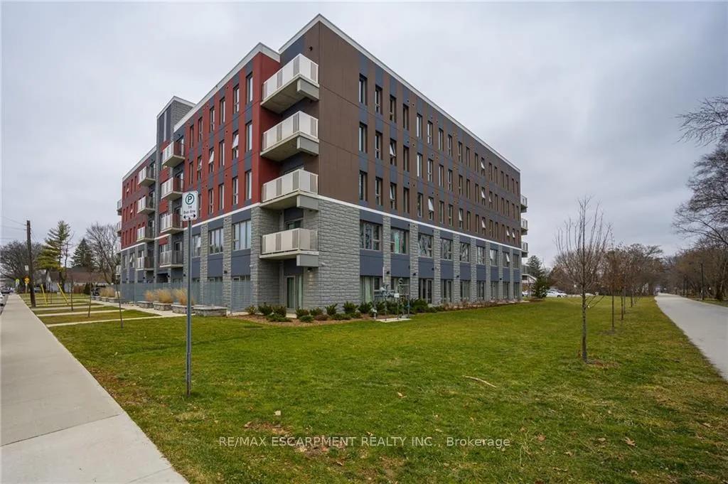 Front of Unit 509, 77 Leland Street