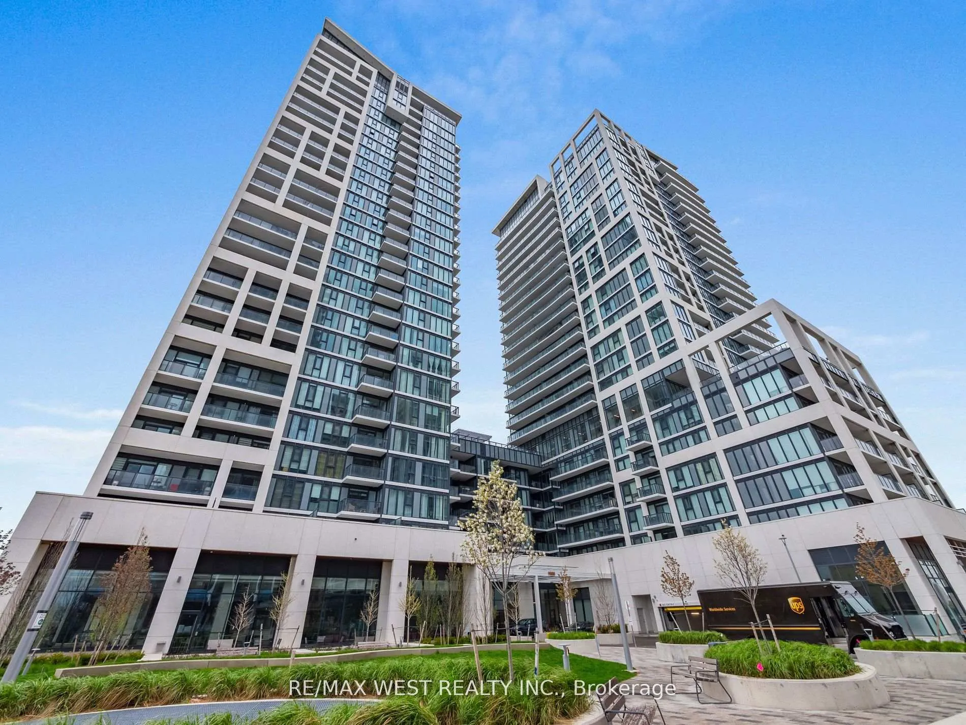Photo 1 of Unit 411, 9000 Jane Street, Vaughan, Concord — HOMEH