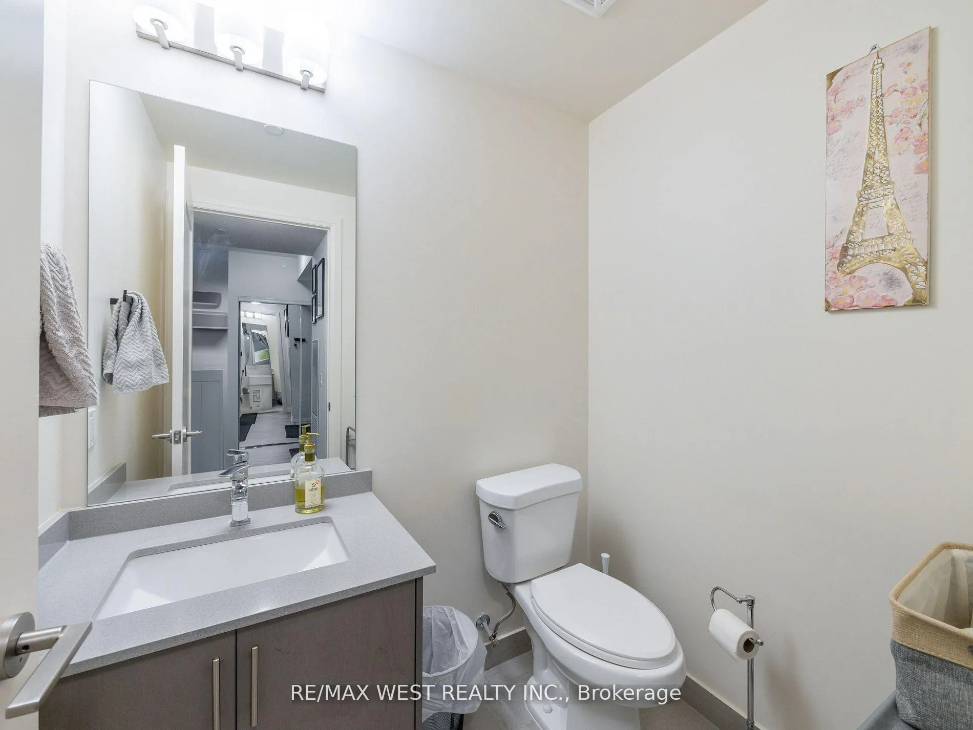 Photo 10 of Unit 411, 9000 Jane Street, Vaughan, Concord — HOMEH