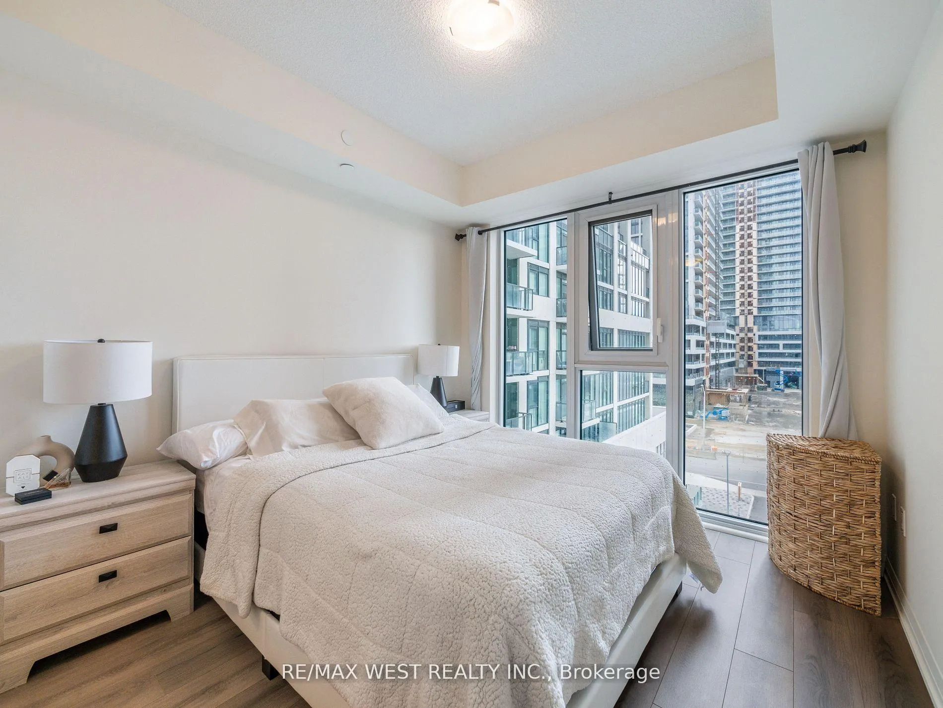 Photo 11 of Unit 411, 9000 Jane Street, Vaughan, Concord — HOMEH