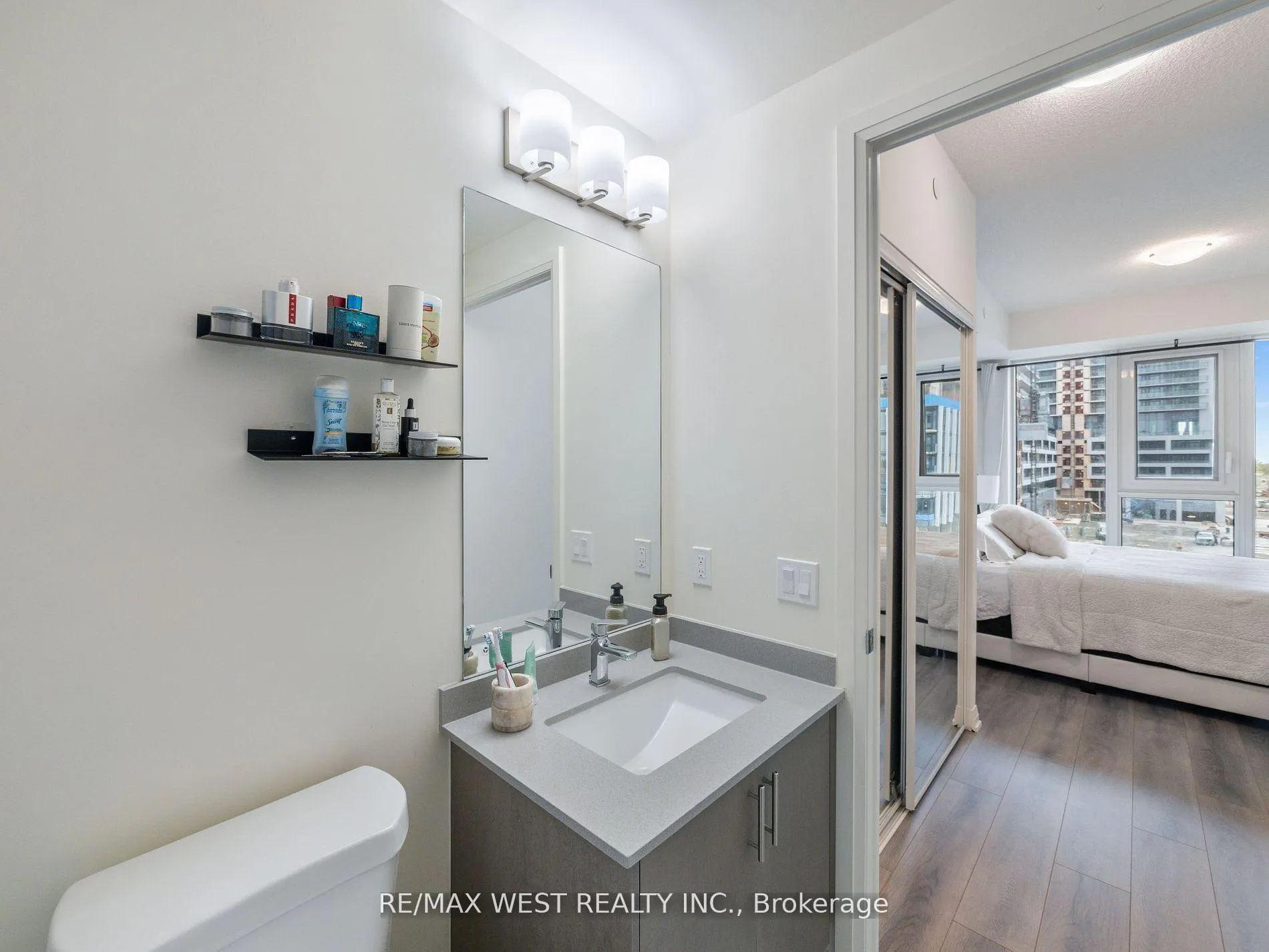 Photo 15 of Unit 411, 9000 Jane Street, Vaughan, Concord — HOMEH