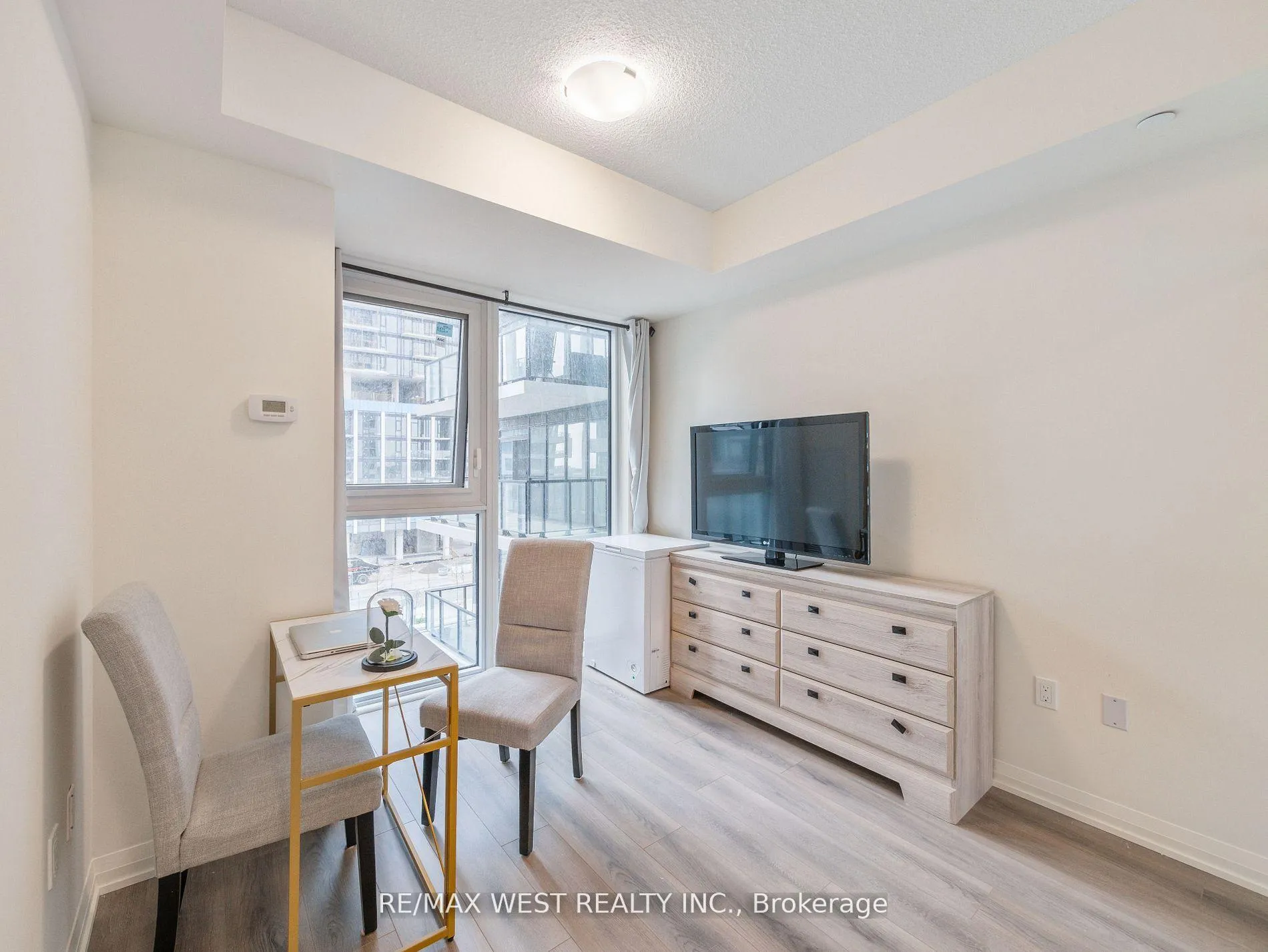 Photo 19 of Unit 411, 9000 Jane Street, Vaughan, Concord — HOMEH