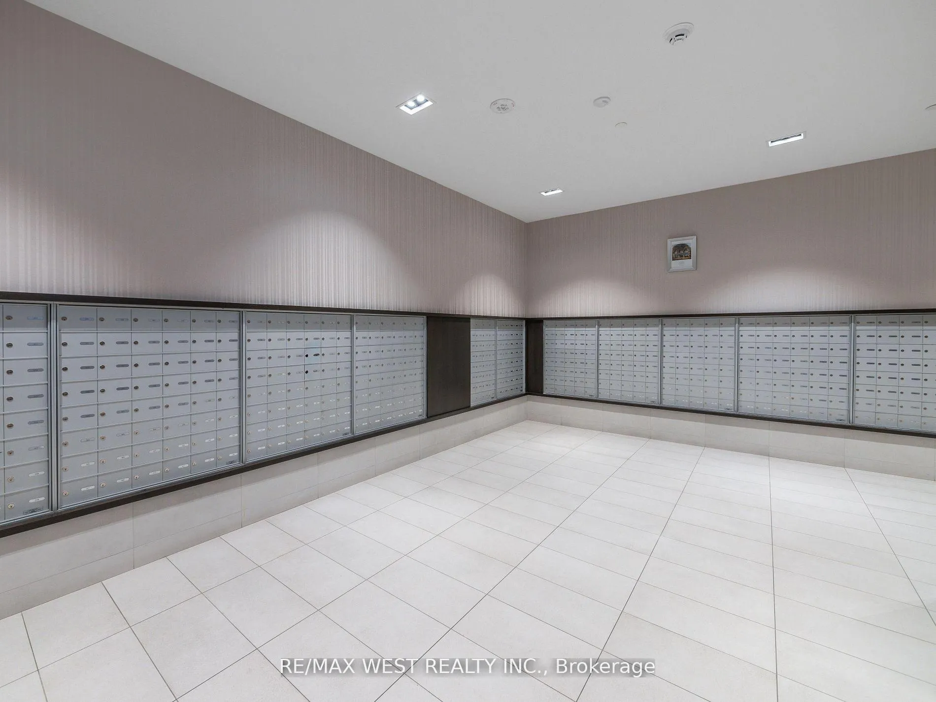 Photo 24 of Unit 411, 9000 Jane Street, Vaughan, Concord — HOMEH