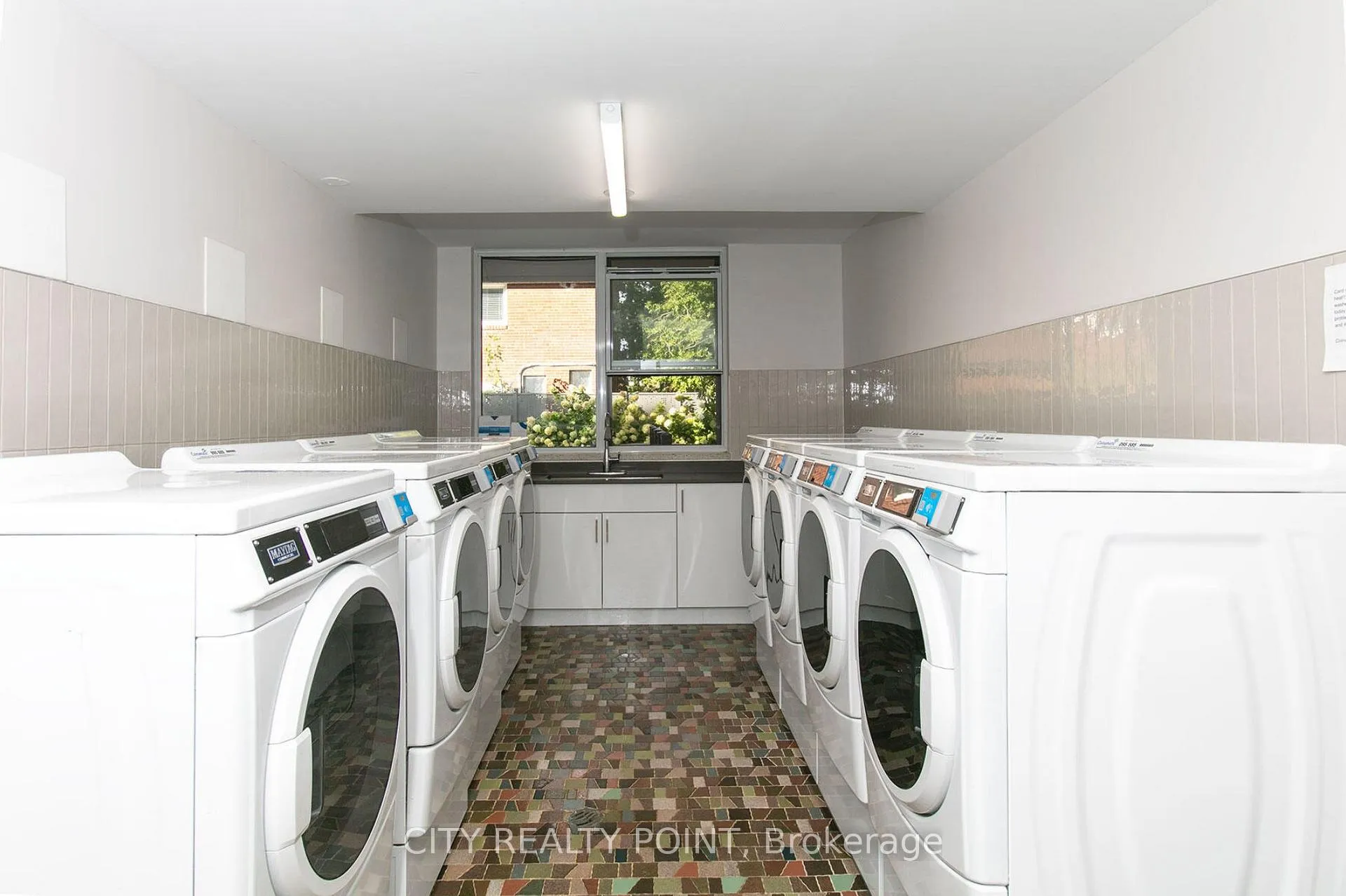 Photo 7 of Unit 607, 276 St George Street, Toronto, The Annex — HOMEH