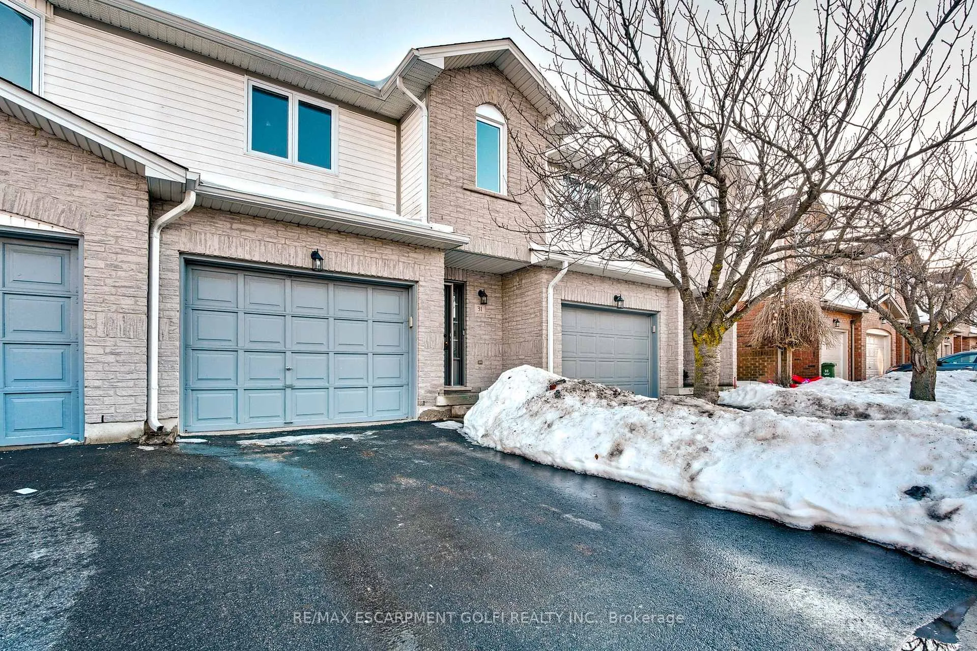 Photo 1 of Unit 31, 800 Paramount Drive, Hamilton, Stoney Creek — HOMEH