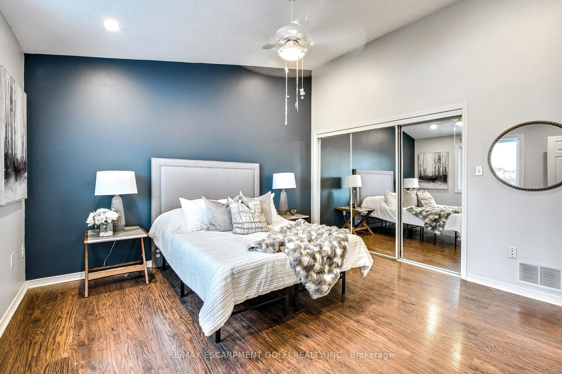Photo 14 of Unit 31, 800 Paramount Drive, Hamilton, Stoney Creek — HOMEH