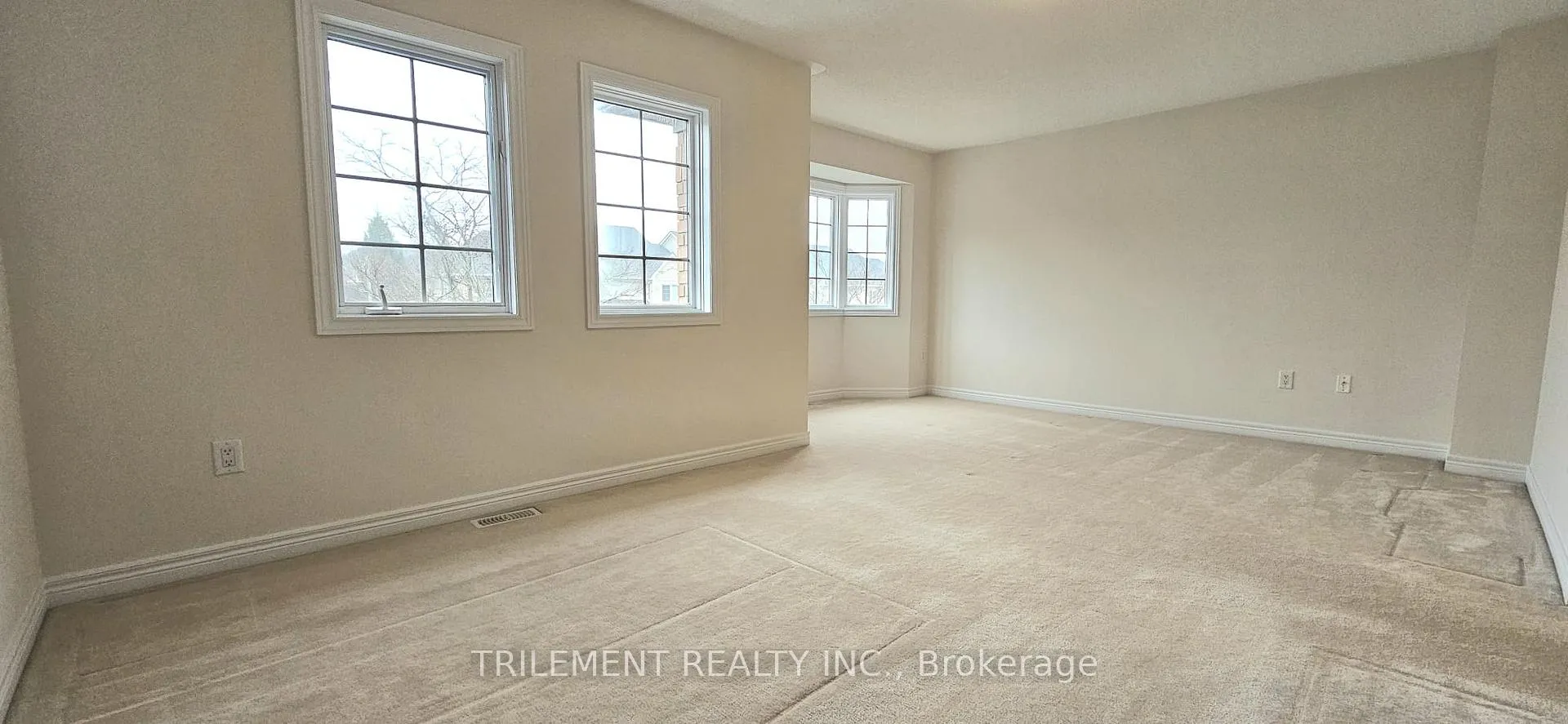 Photo 18 of 72 Louisbourg Way, Markham, Greensborough — HOMEH