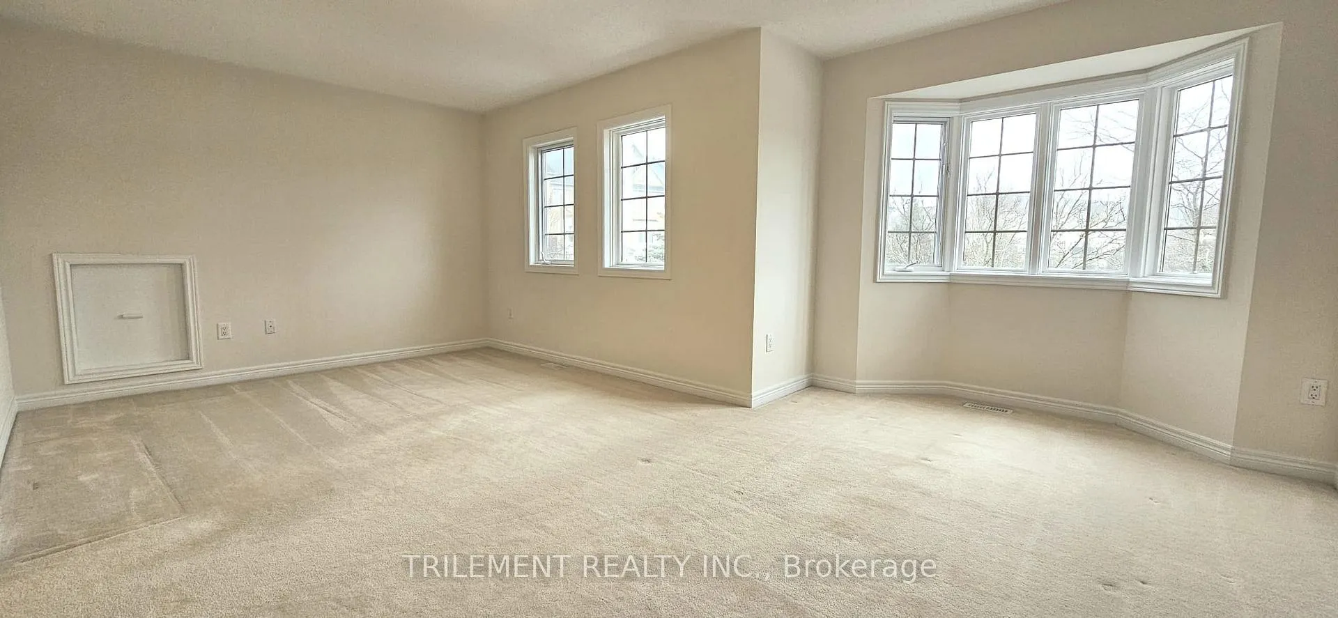 Photo 19 of 72 Louisbourg Way, Markham, Greensborough — HOMEH