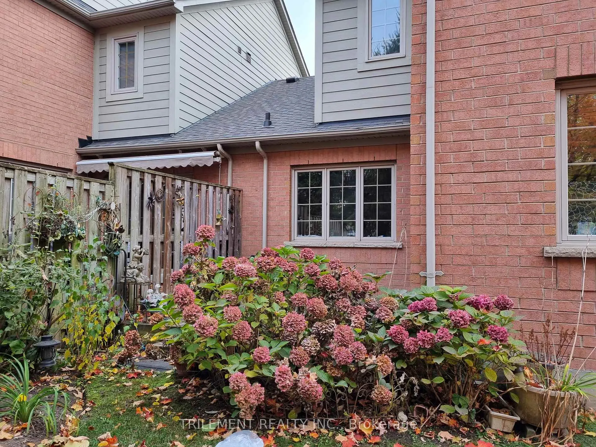 Photo 23 of 72 Louisbourg Way, Markham, Greensborough — HOMEH