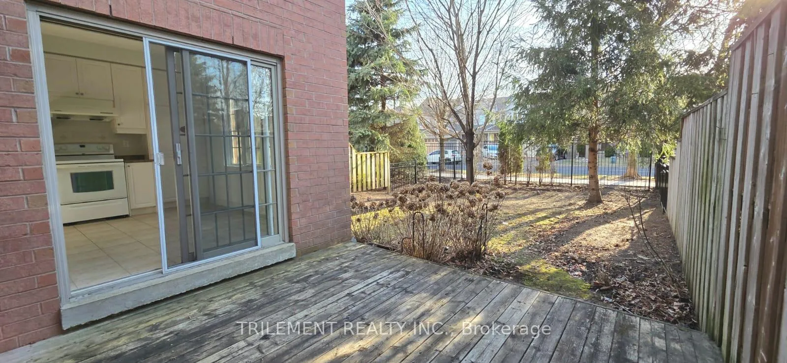 Photo 26 of 72 Louisbourg Way, Markham, Greensborough — HOMEH