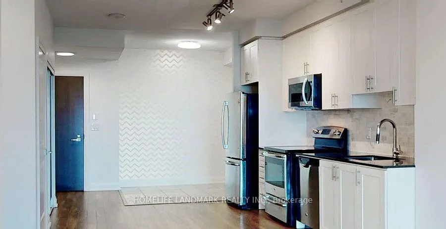 Photo 6 of Unit 827, 7161 Yonge St Street, Markham, Grandview — HOMEH