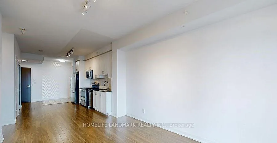 Photo 7 of Unit 827, 7161 Yonge St Street, Markham, Grandview — HOMEH