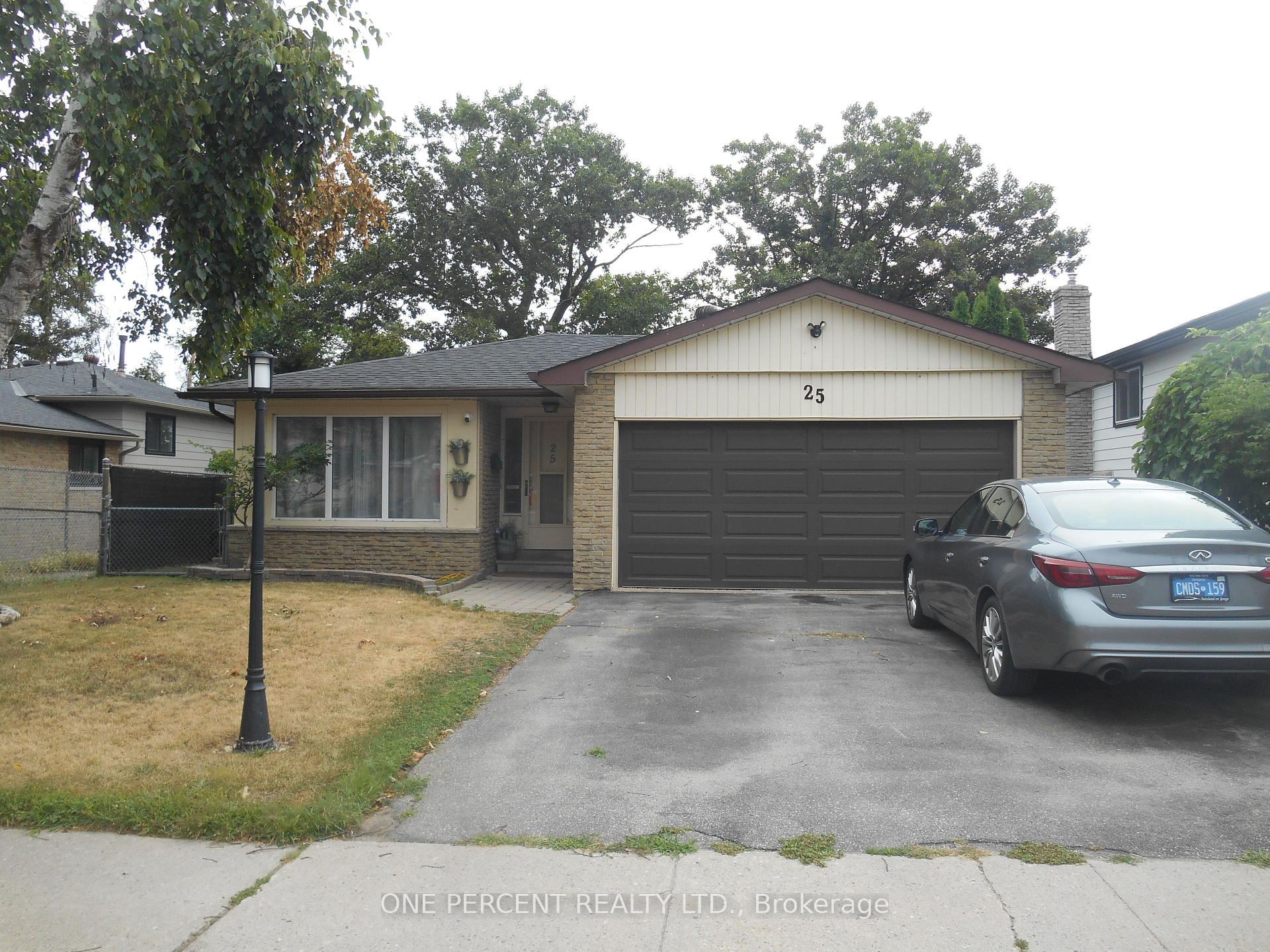Photo 1 of 25 Chieftain Crescent, Barrie, Allandale Heights — HOMEH
