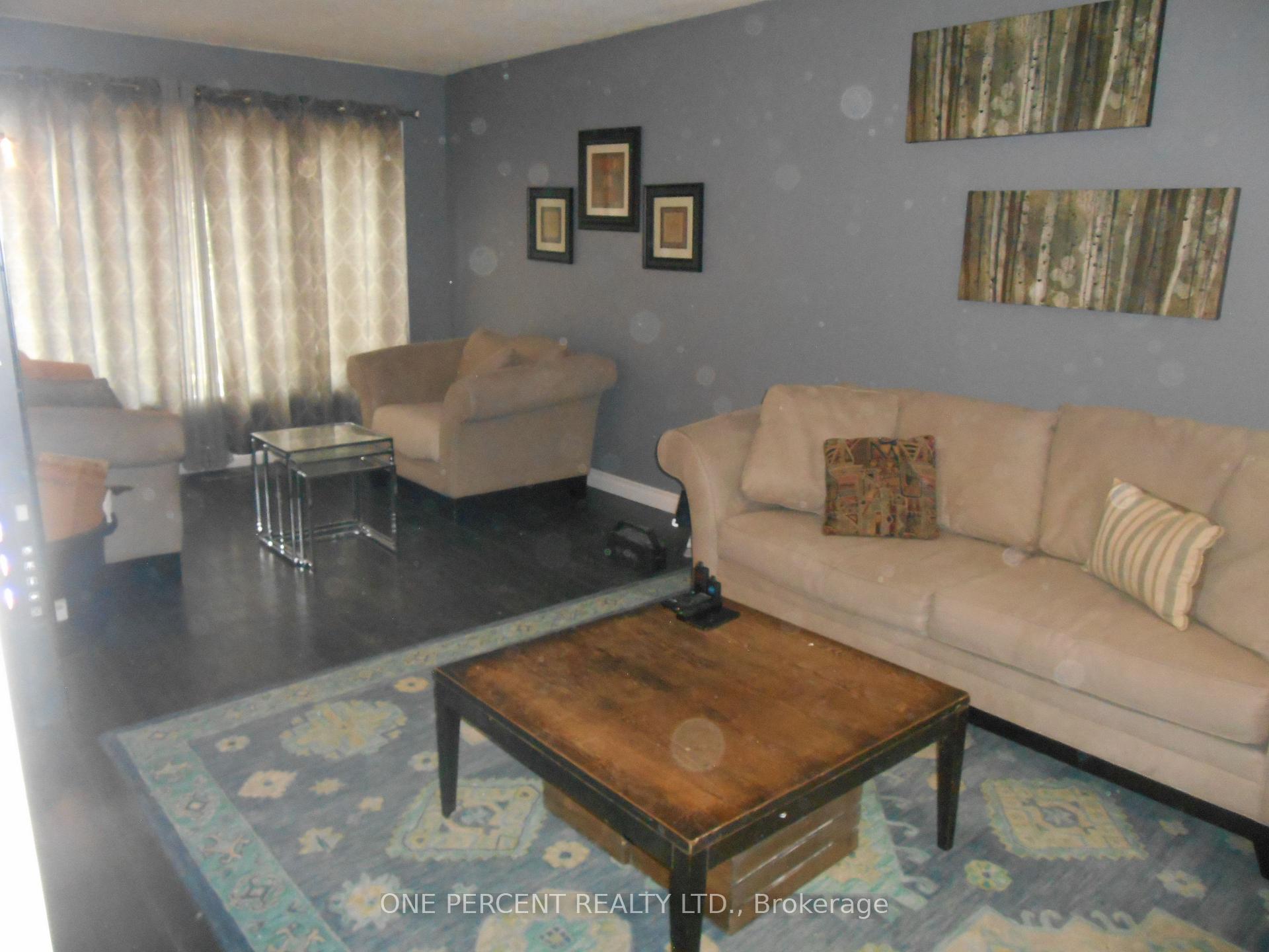 Photo 4 of 25 Chieftain Crescent, Barrie, Allandale Heights — HOMEH