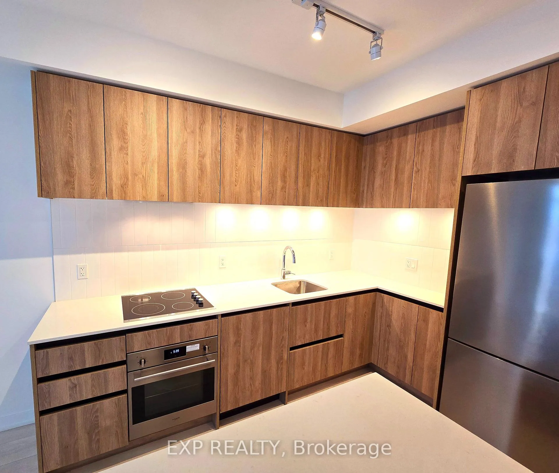 Photo 1 of Unit A-419, 7950 bathurst Street, Vaughan, Beverley Glen — HOMEH