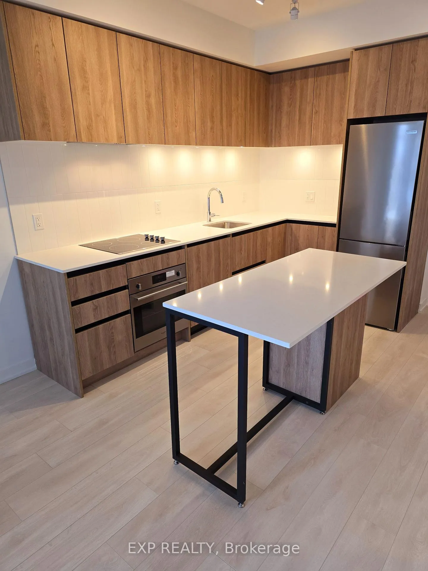 Photo 2 of Unit A-419, 7950 bathurst Street, Vaughan, Beverley Glen — HOMEH