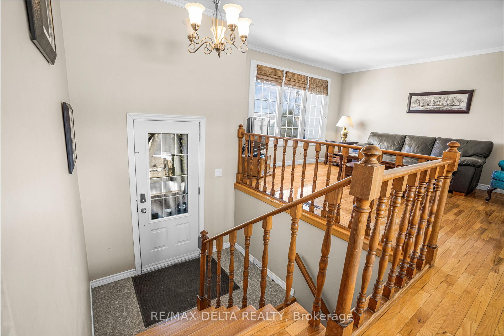 Photo 4 of 161 Home Avenue, Champlain, Vankleek Hill — HOMEH
