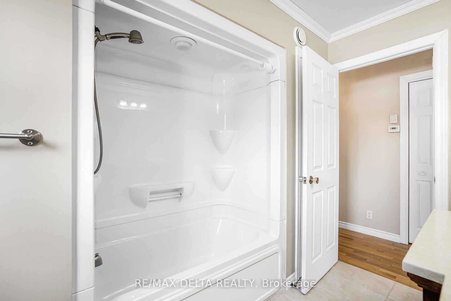 Photo 15 of 161 Home Avenue, Champlain, Vankleek Hill — HOMEH