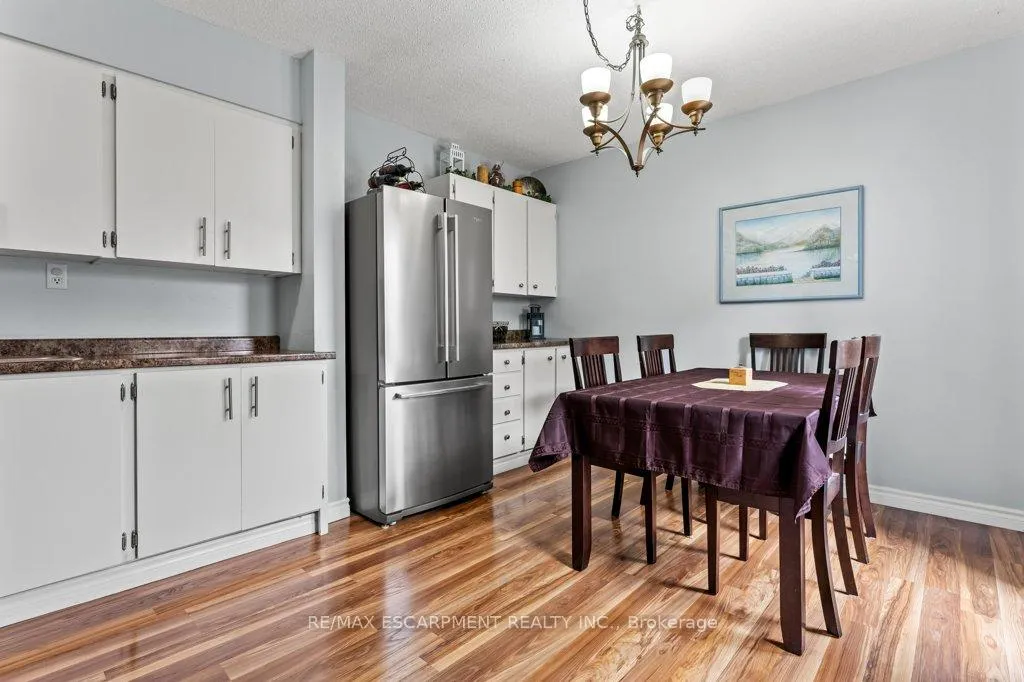Photo 3 of Unit 49, 1300 Upper Ottawa Street, Hamilton, Quinndale — HOMEH