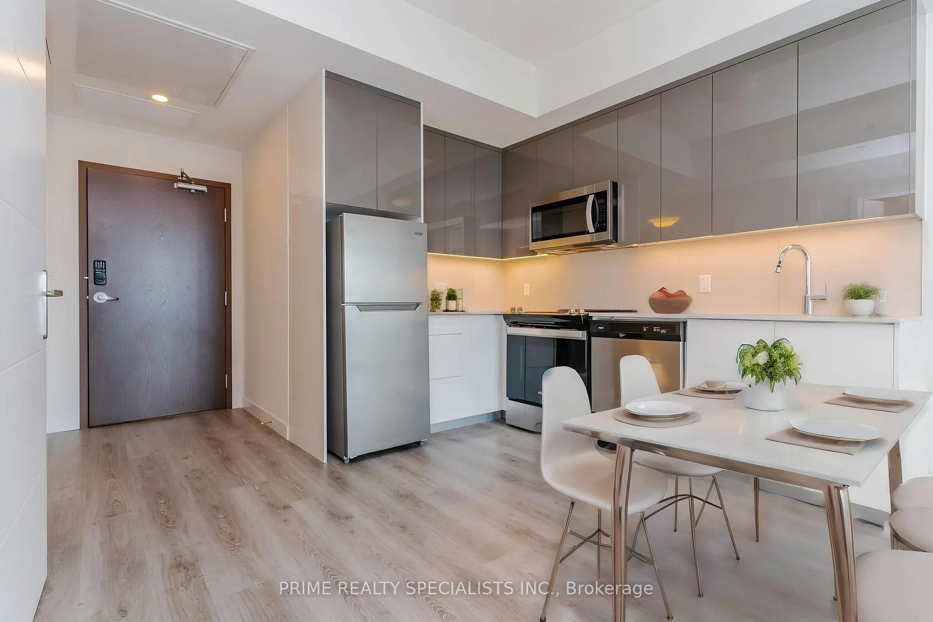 Photo 8 of Unit 3010, 60 Frederick Street, Kitchener, City Commercial Core — HOMEH
