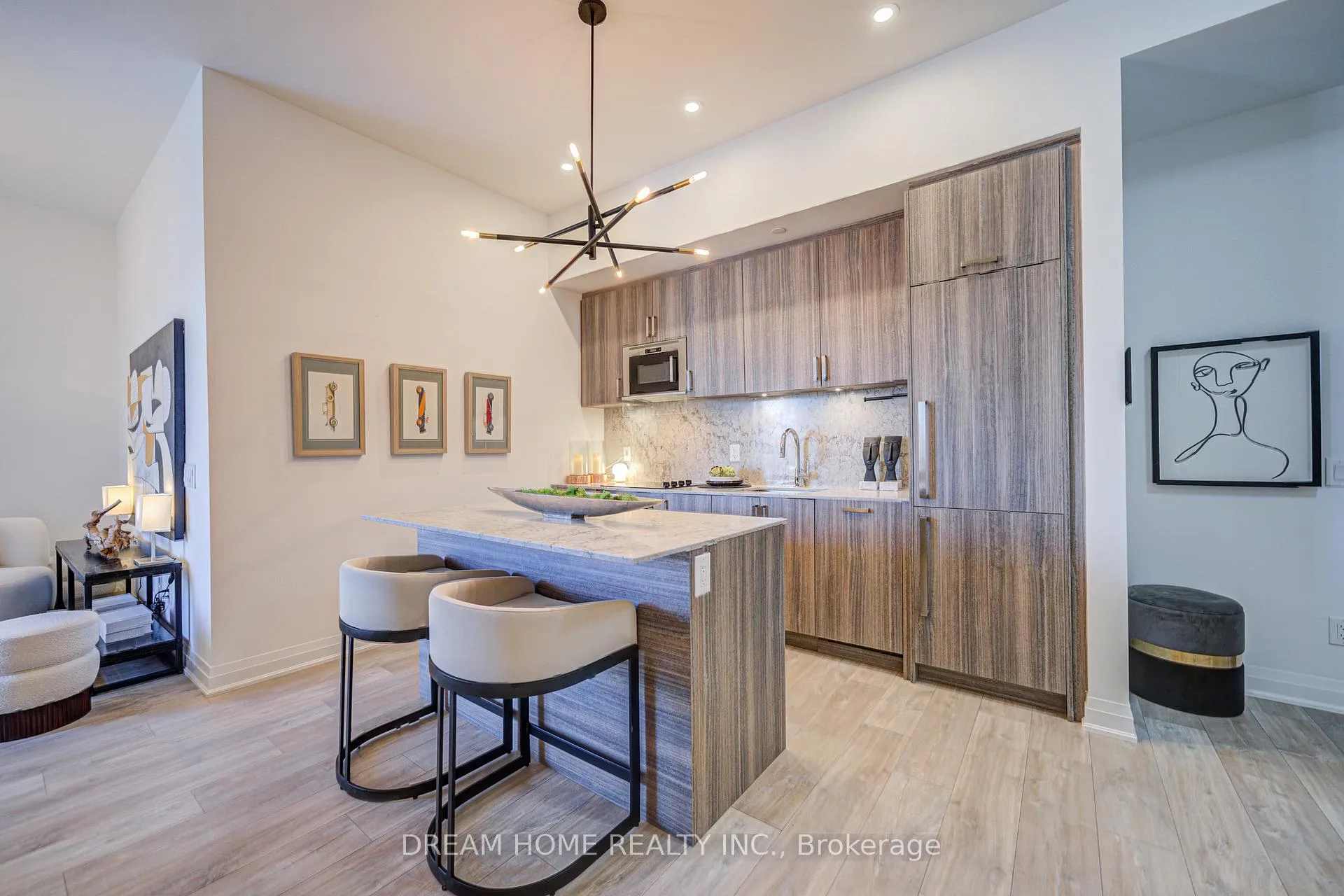 Photo 3 of Unit PH29, 280 Howland Avenue, Toronto, The Annex — HOMEH