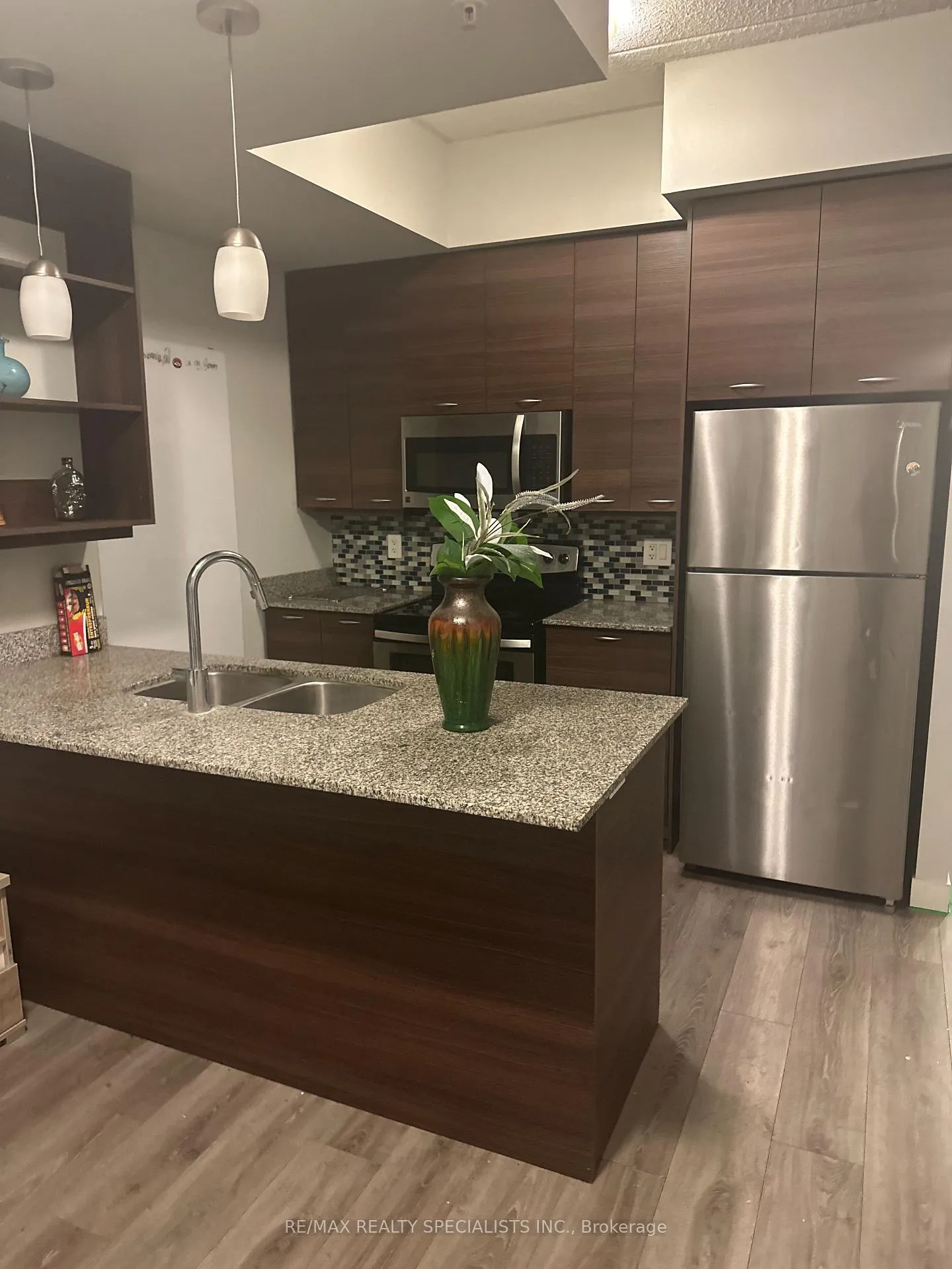 Front of Unit 501, 318 Spruce Street