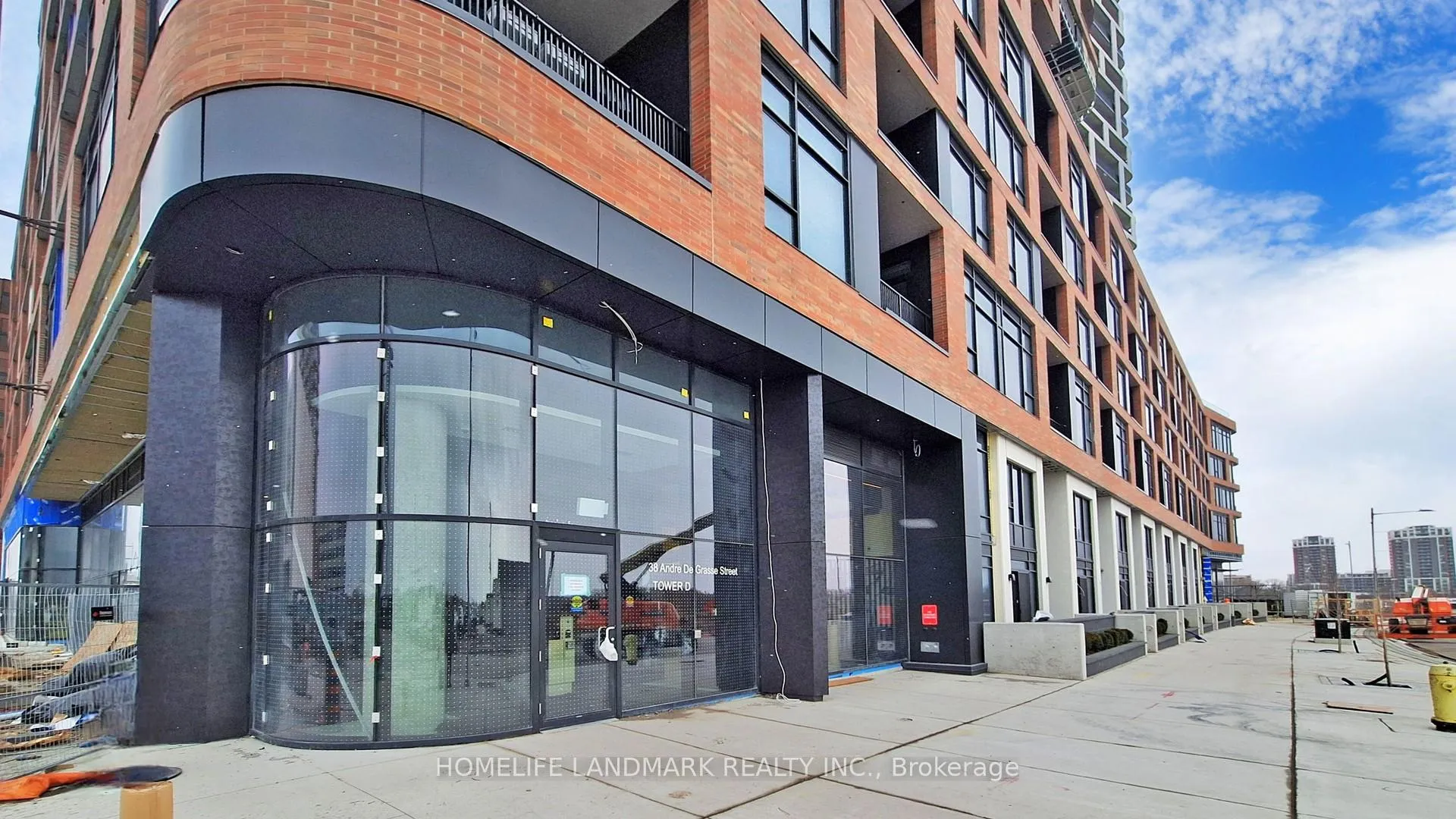 Photo 2 of Unit 416, 38 Andre de Grasse Street, Markham, Unionville — HOMEH