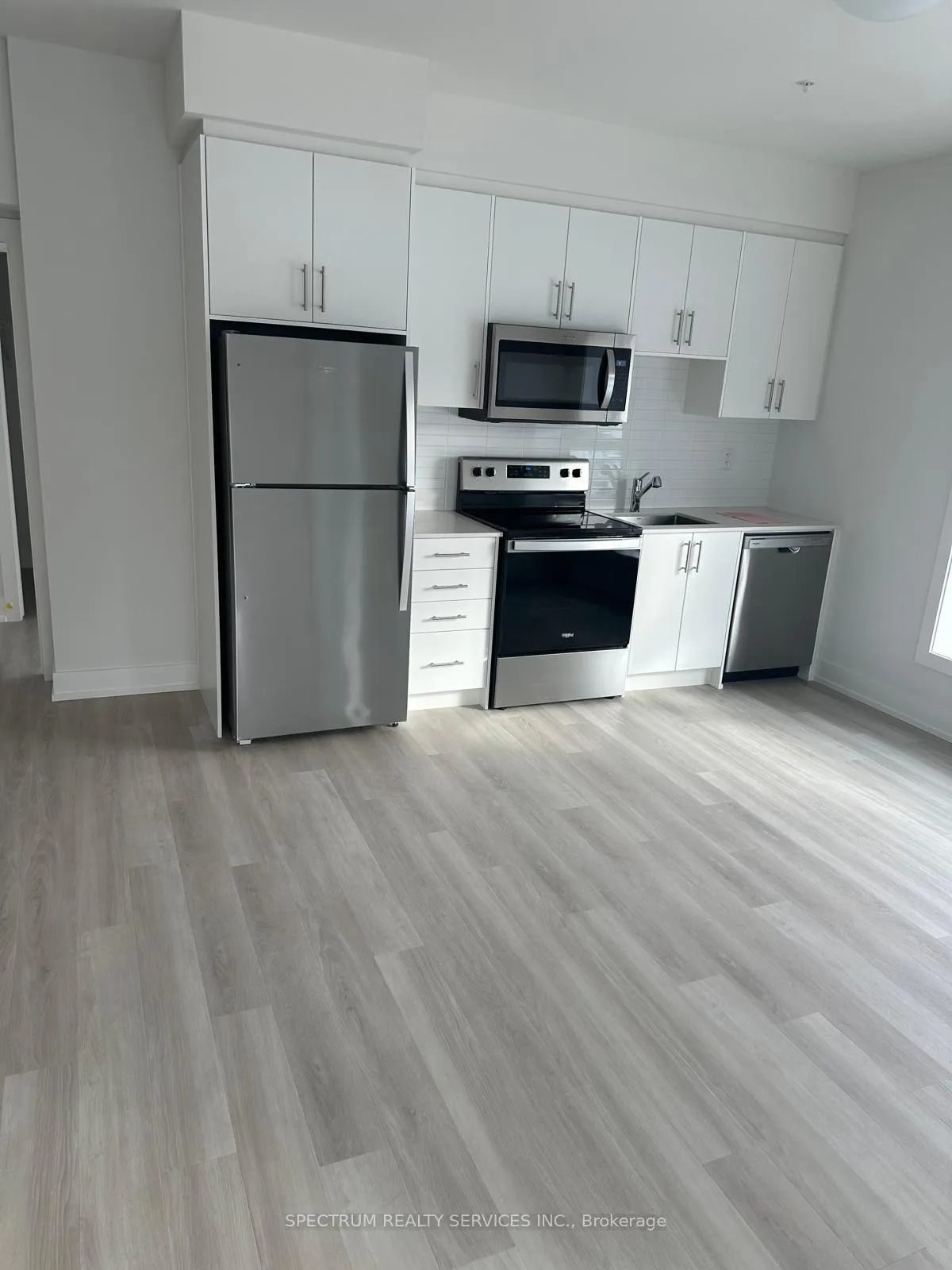 Photo 3 of Unit 518, 1100 Lackner Place, Kitchener — HOMEH