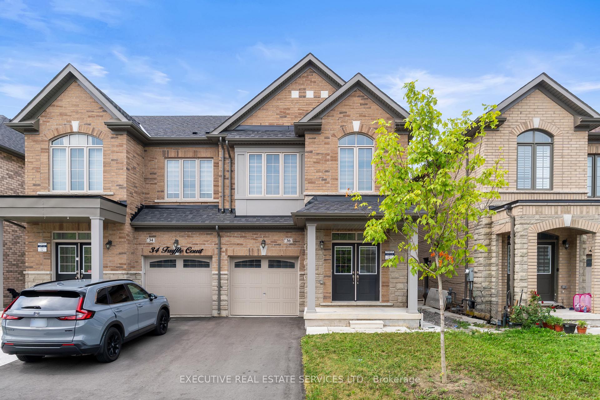 Photo 4 of 36 Truffle Court, Brampton, Northwest Brampton — HOMEH