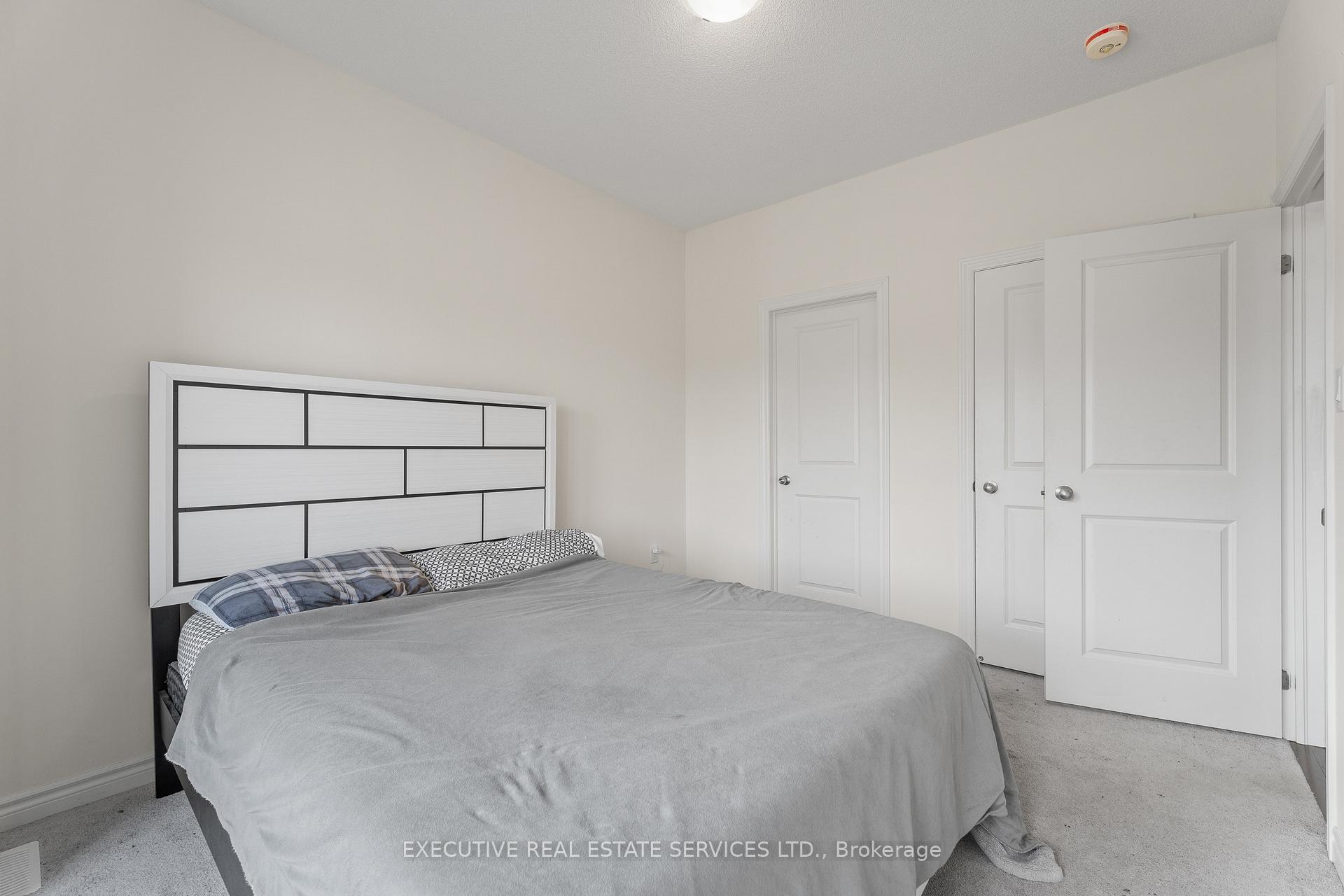 Photo 10 of 36 Truffle Court, Brampton, Northwest Brampton — HOMEH