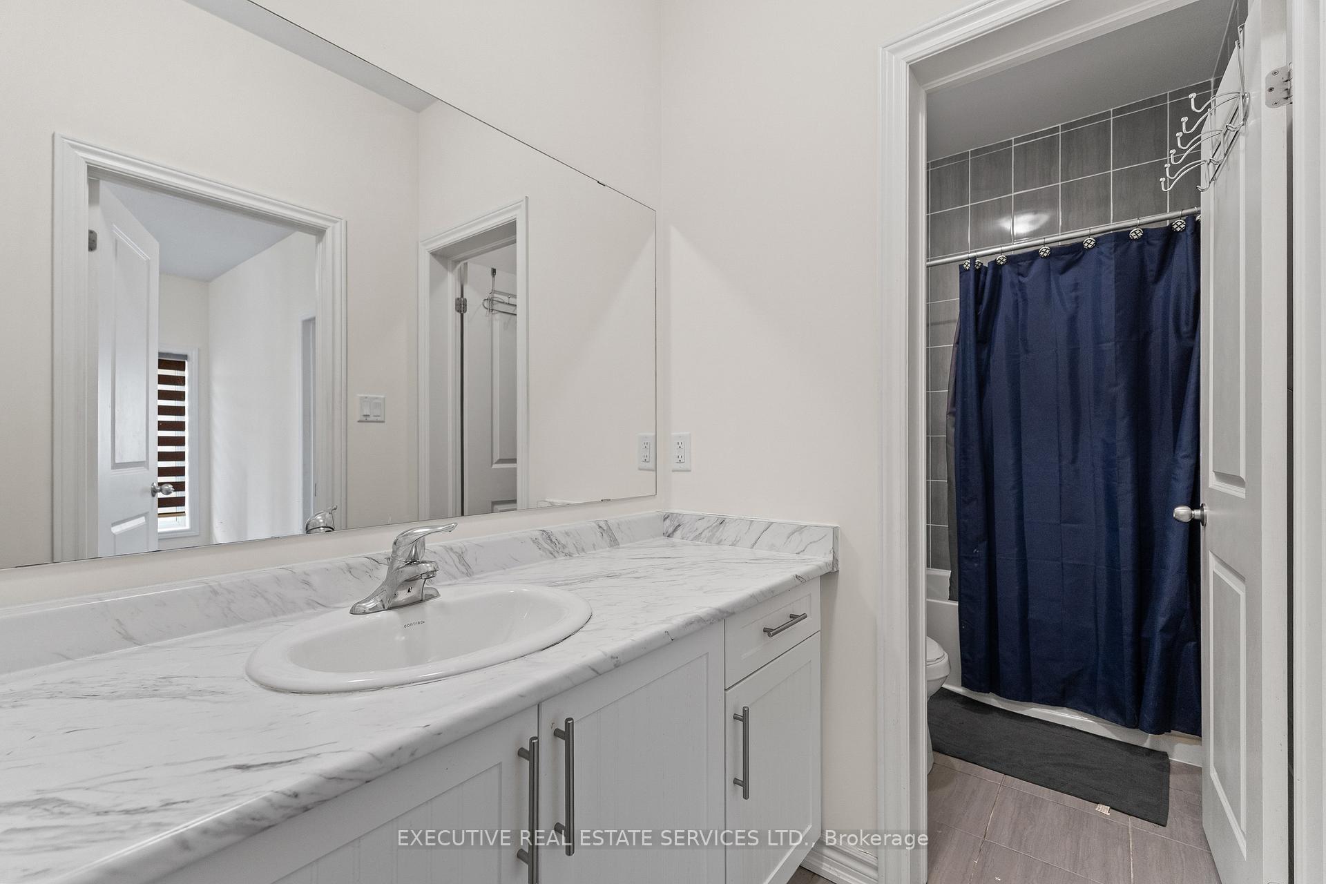 Photo 13 of 36 Truffle Court, Brampton, Northwest Brampton — HOMEH