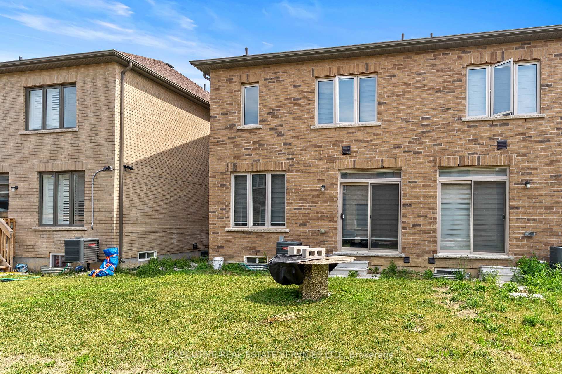 Photo 15 of 36 Truffle Court, Brampton, Northwest Brampton — HOMEH