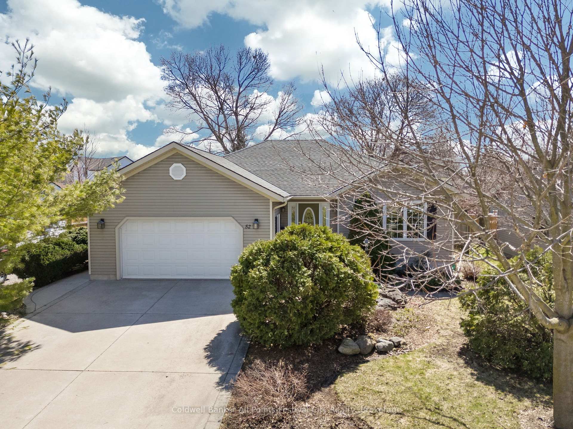 Photo 1 of 52 Napier Street, Goderich, Goderich (Town) — HOMEH