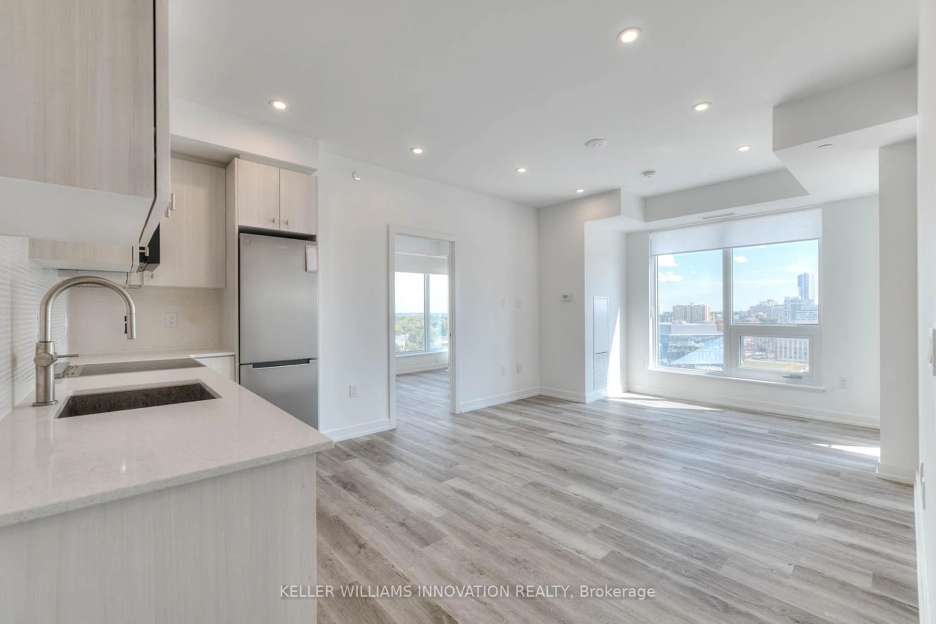 Photo 6 of Unit 1012, 5 Wellington Street S, Kitchener — HOMEH