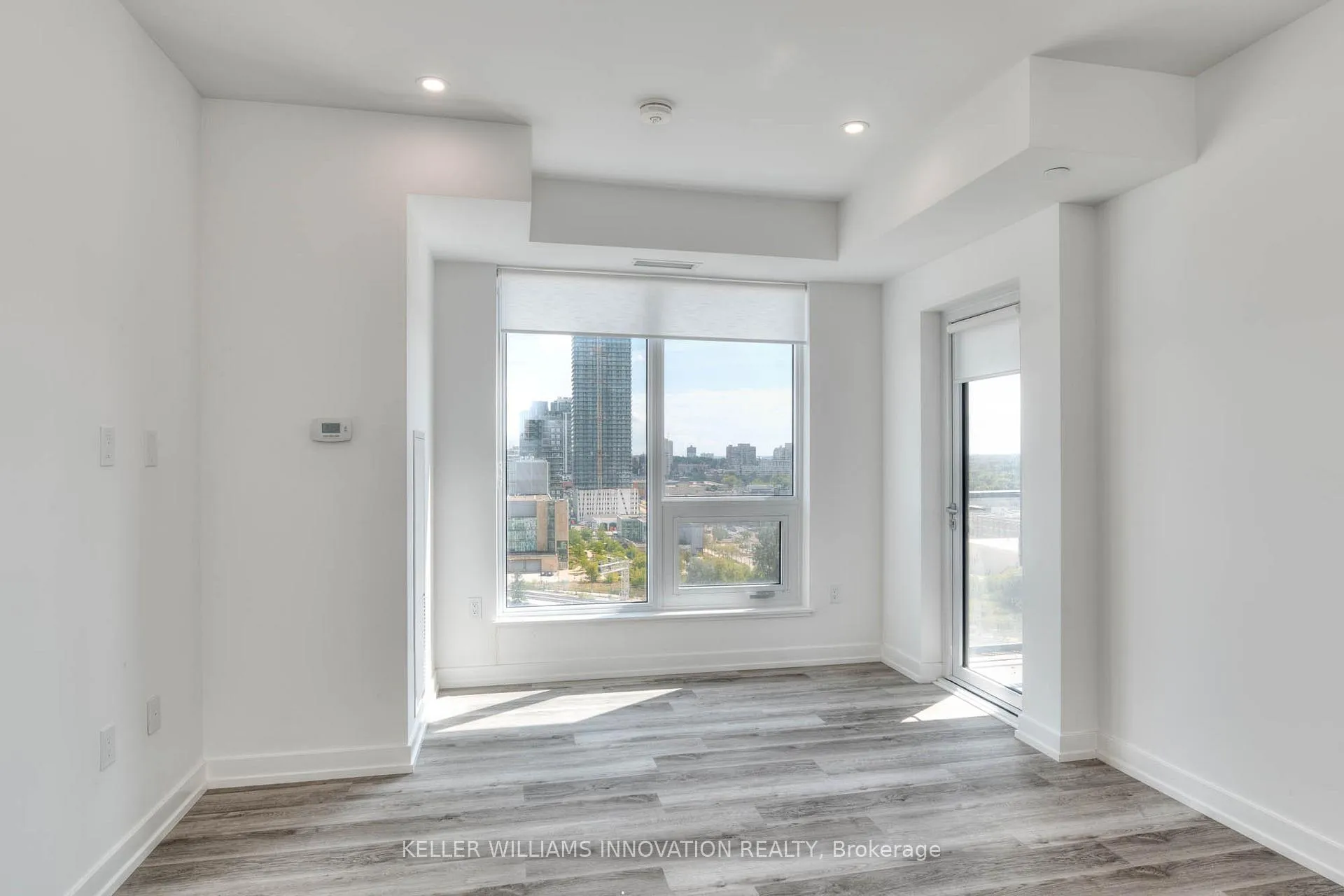 Photo 7 of Unit 1012, 5 Wellington Street S, Kitchener — HOMEH