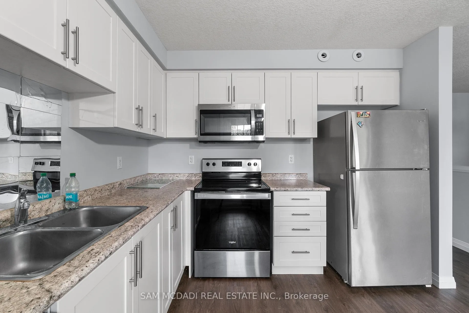 Photo 10 of Unit D8, 24 Morrison Road, Kitchener — HOMEH