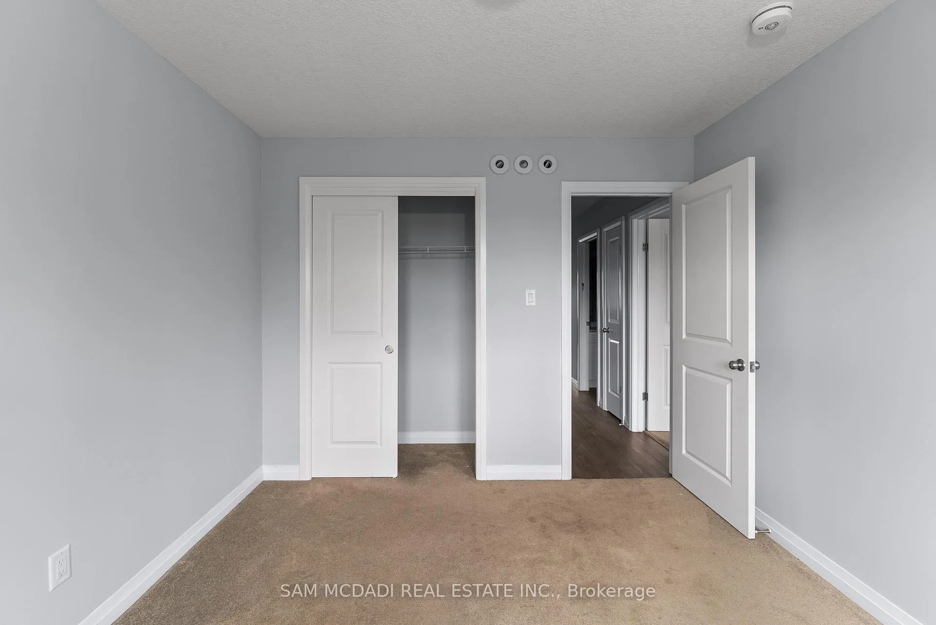 Photo 19 of Unit D8, 24 Morrison Road, Kitchener — HOMEH