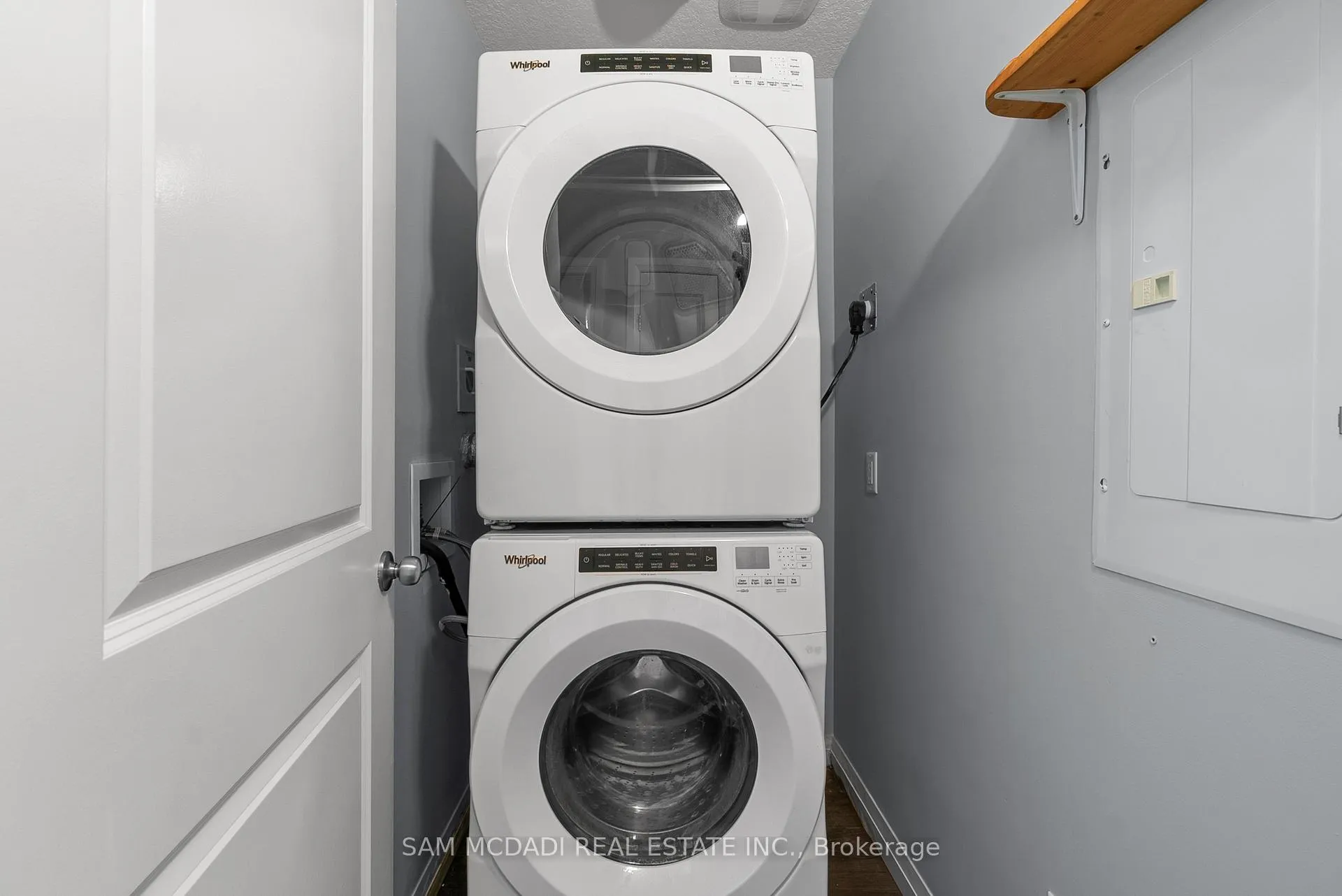 Photo 23 of Unit D8, 24 Morrison Road, Kitchener — HOMEH