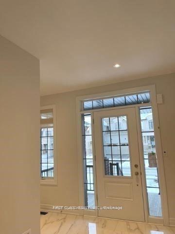 Photo 3 of 115 Connell Drive, Georgina, Keswick North — HOMEH