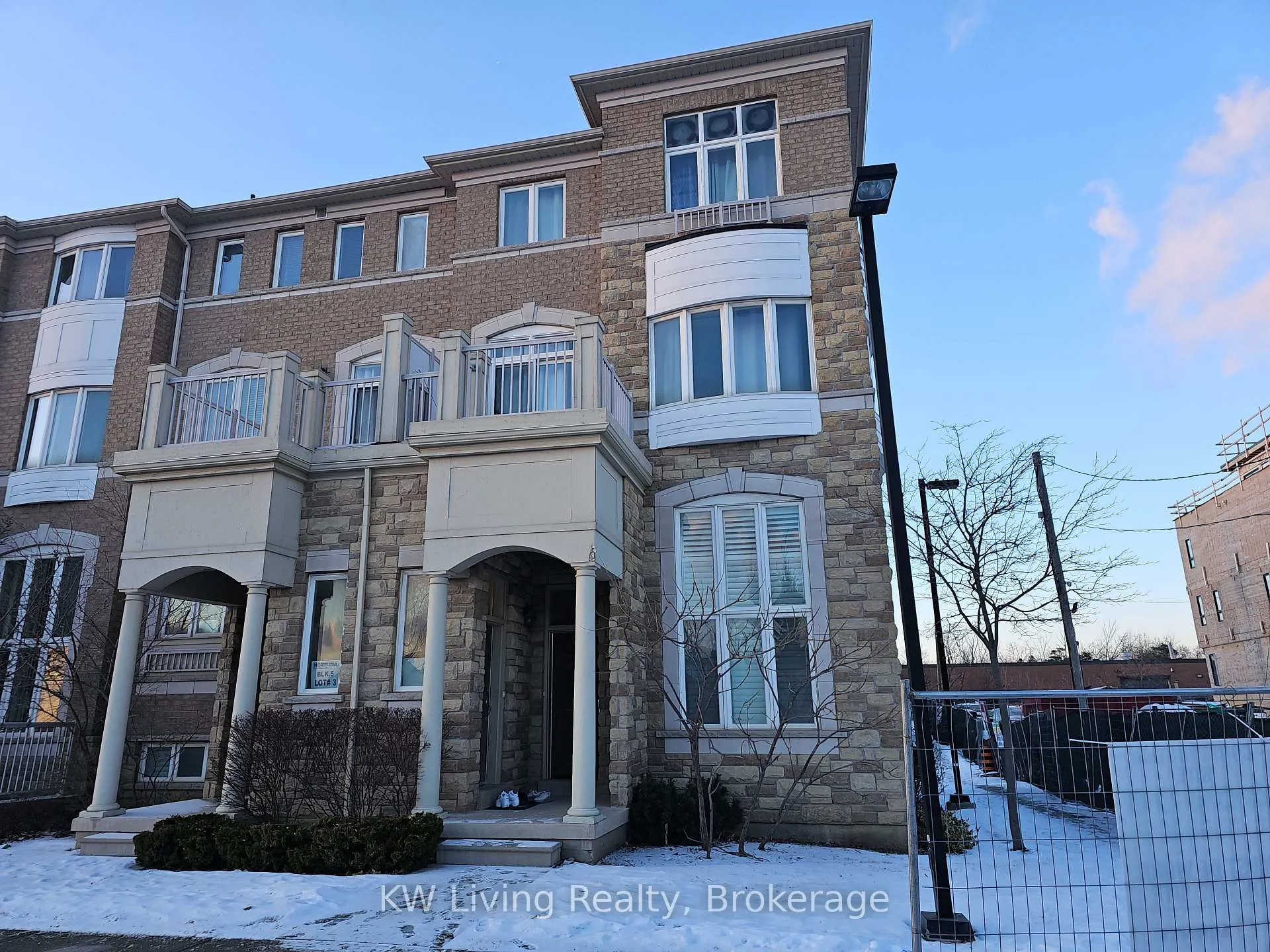 Photo 1 of 26 Comely Way, Markham, Milliken Mills East — HOMEH