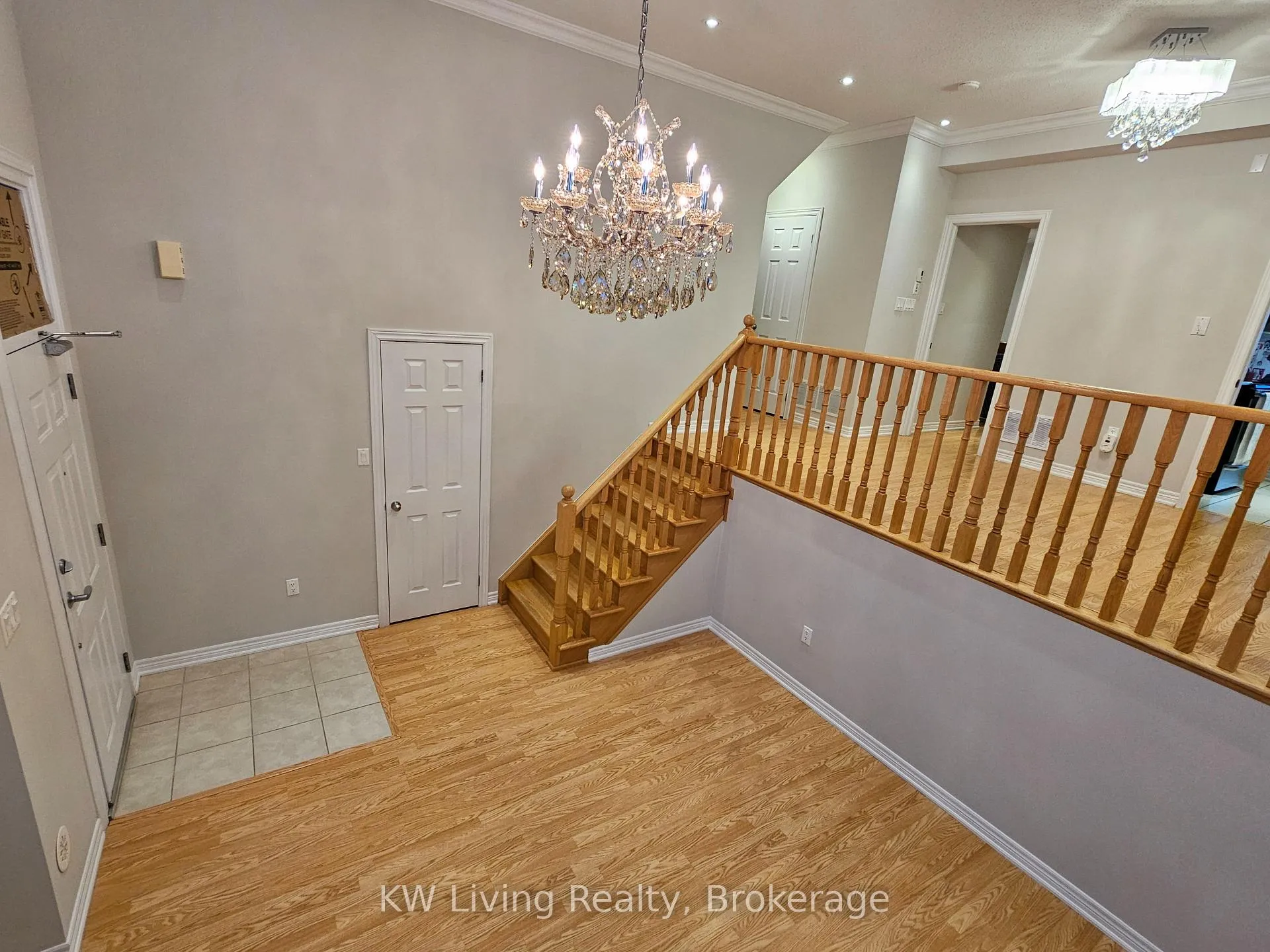 Photo 4 of 26 Comely Way, Markham, Milliken Mills East — HOMEH
