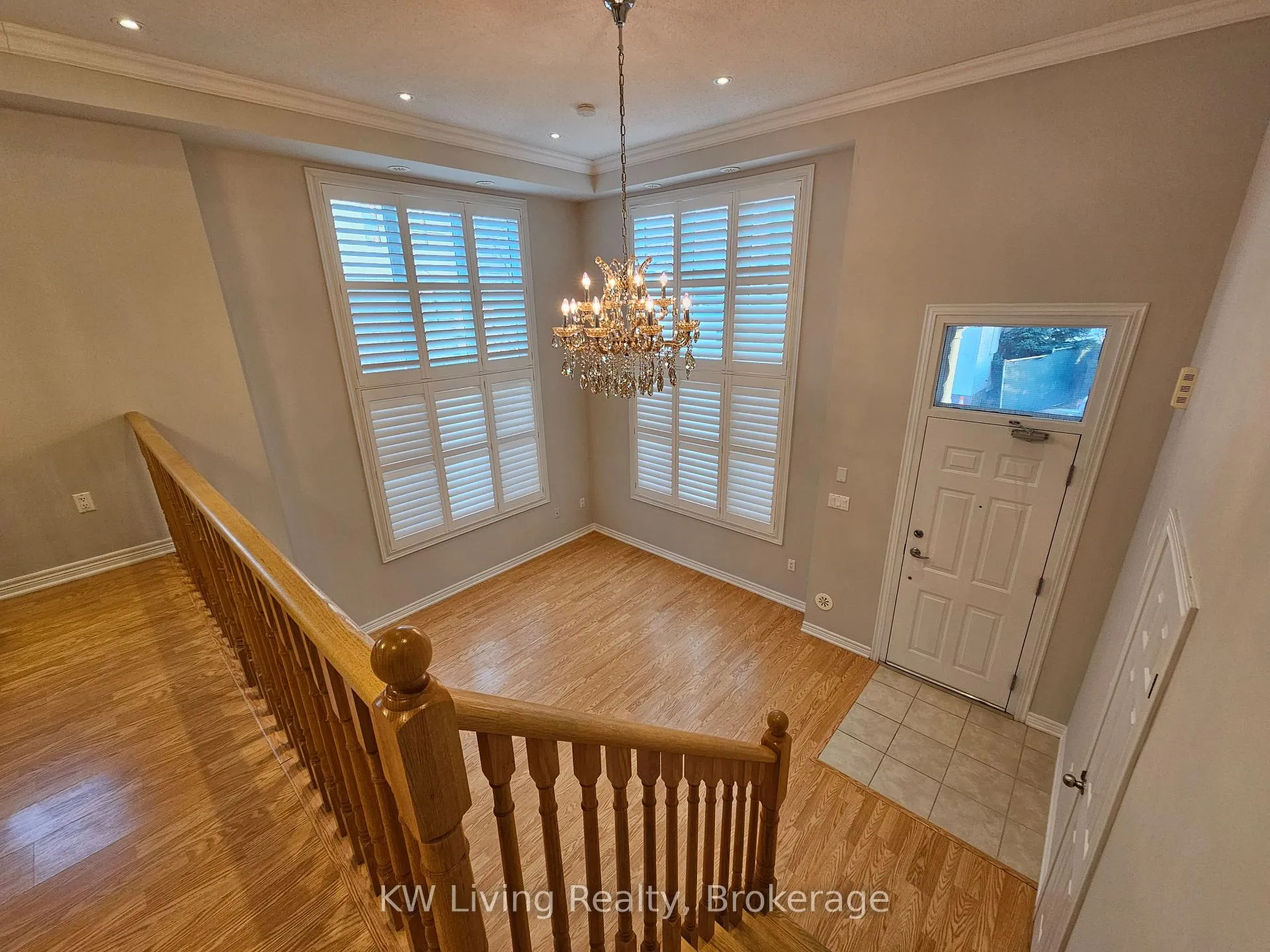 Photo 6 of 26 Comely Way, Markham, Milliken Mills East — HOMEH