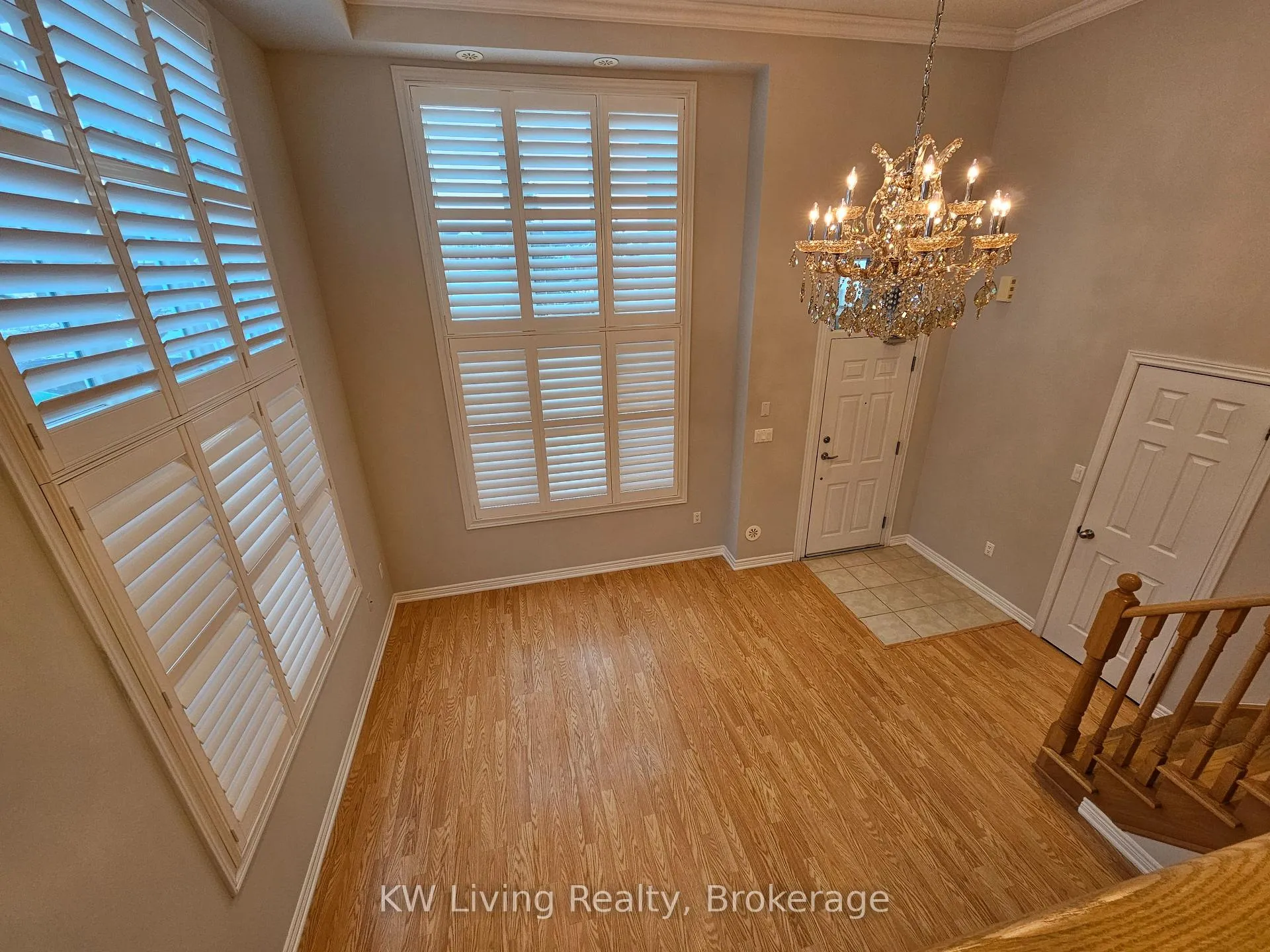 Photo 8 of 26 Comely Way, Markham, Milliken Mills East — HOMEH