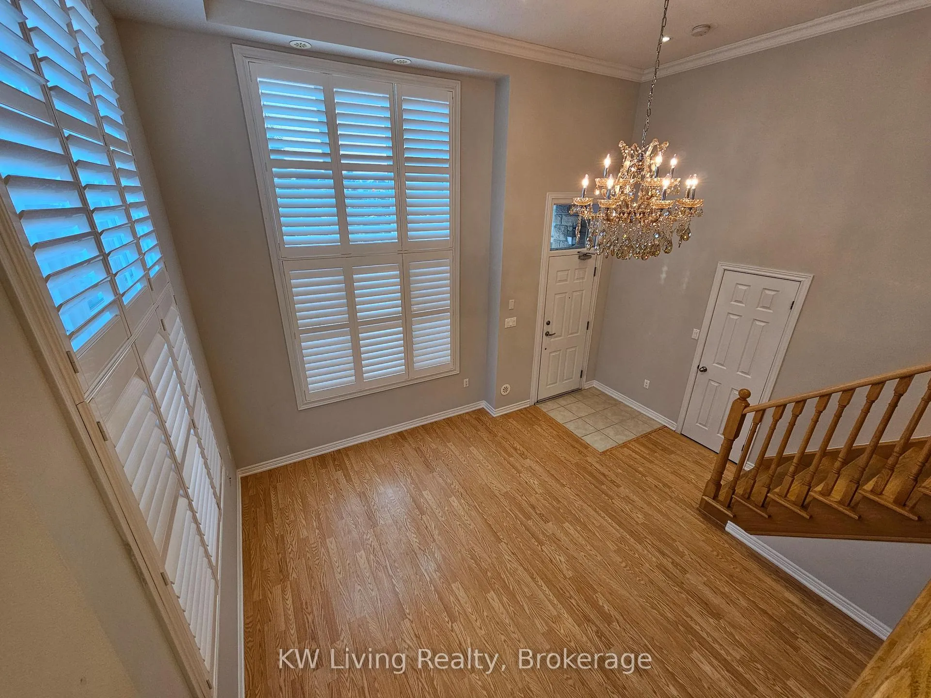 Photo 9 of 26 Comely Way, Markham, Milliken Mills East — HOMEH