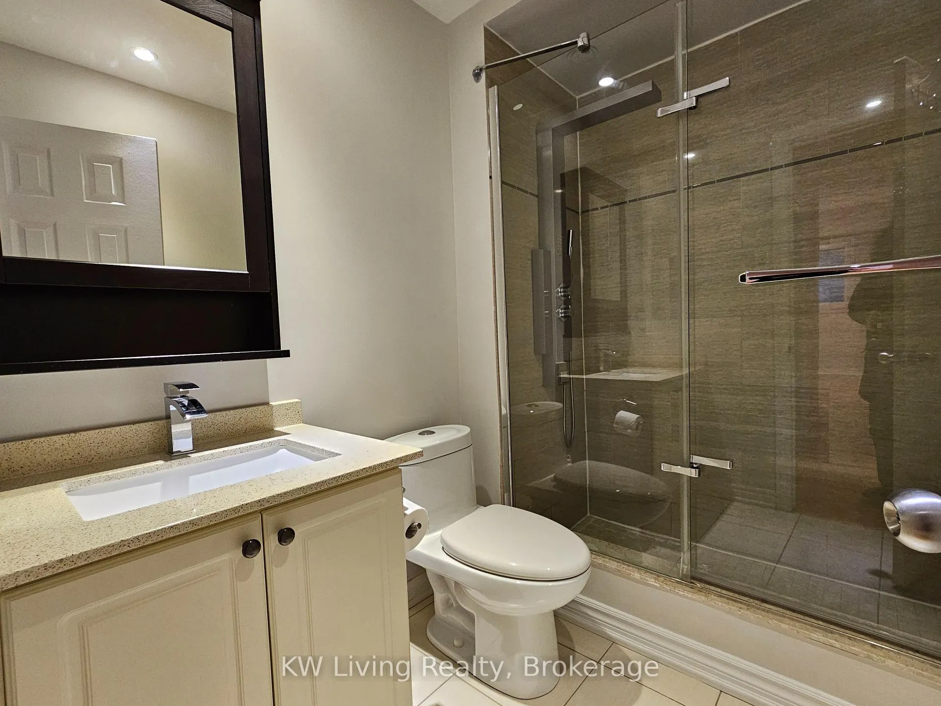 Photo 15 of 26 Comely Way, Markham, Milliken Mills East — HOMEH