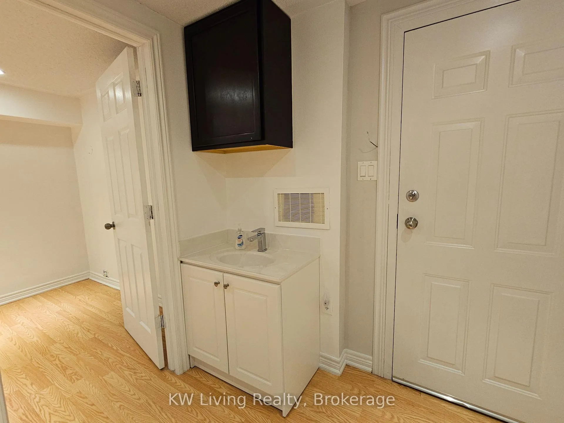 Photo 23 of 26 Comely Way, Markham, Milliken Mills East — HOMEH