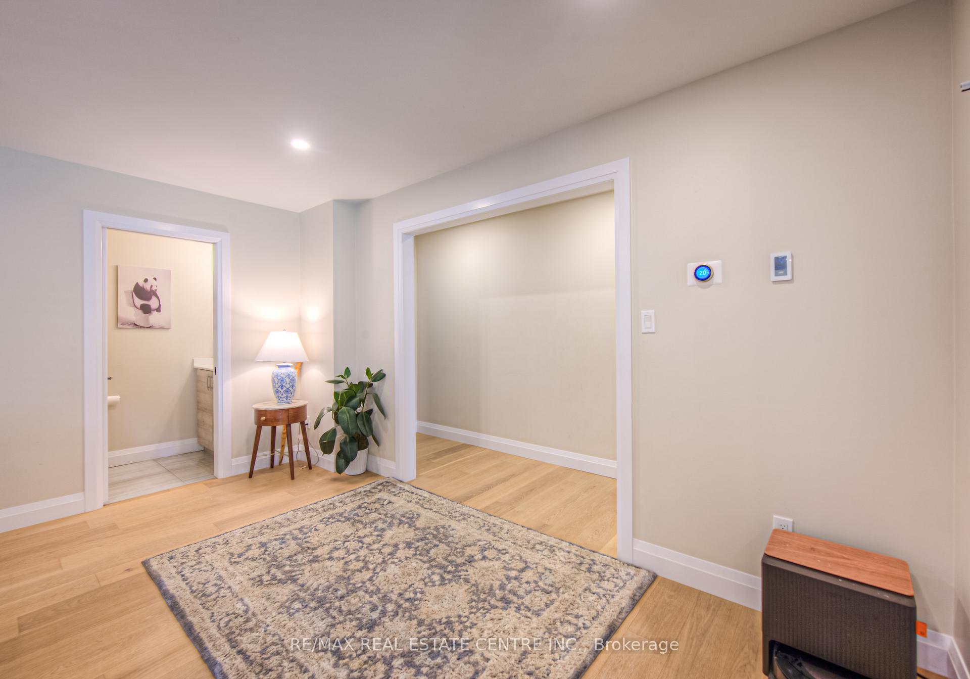 Photo 18 of 226 Brant Road, Brant, South Dumfries — HOMEH
