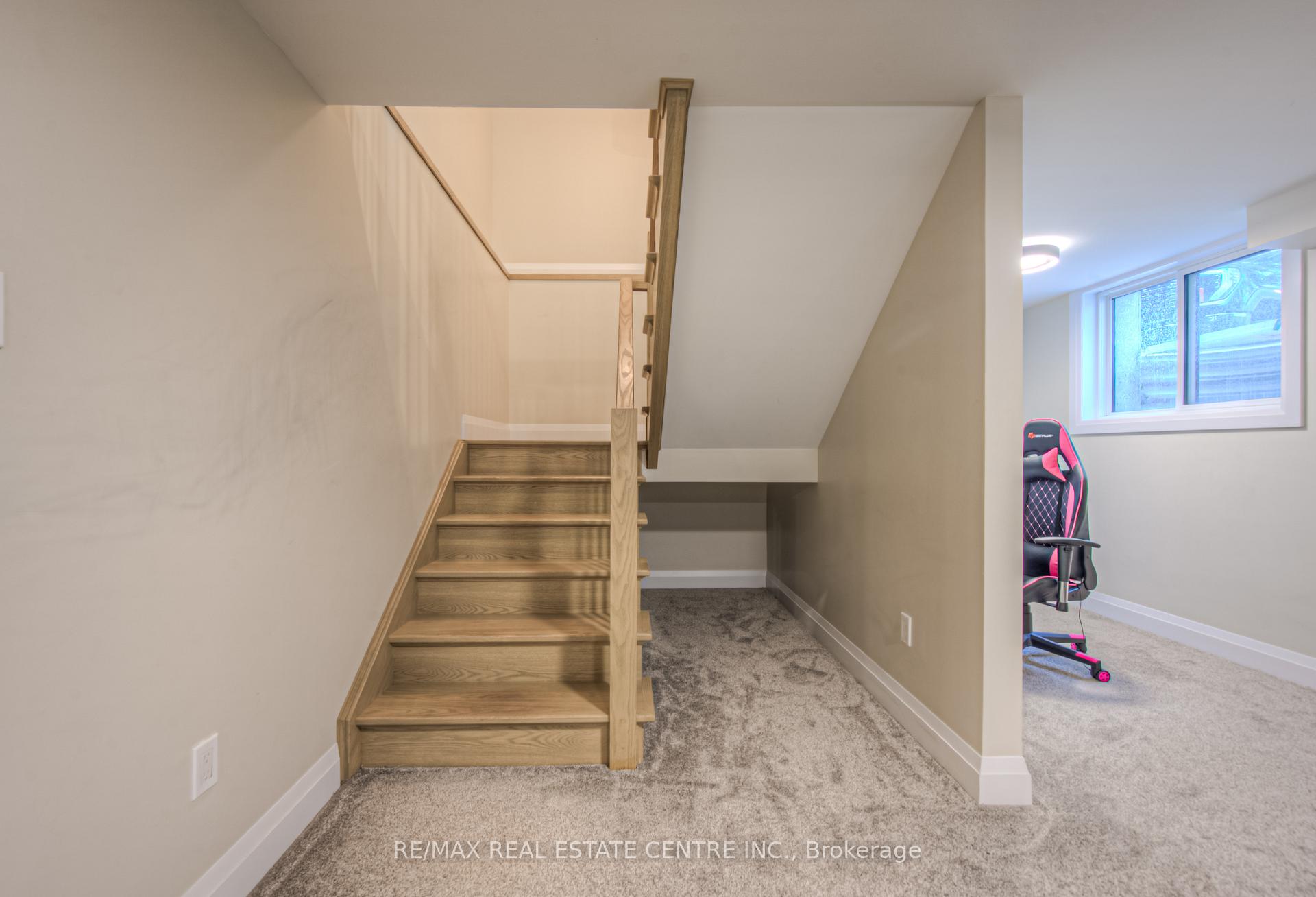 Photo 29 of 226 Brant Road, Brant, South Dumfries — HOMEH